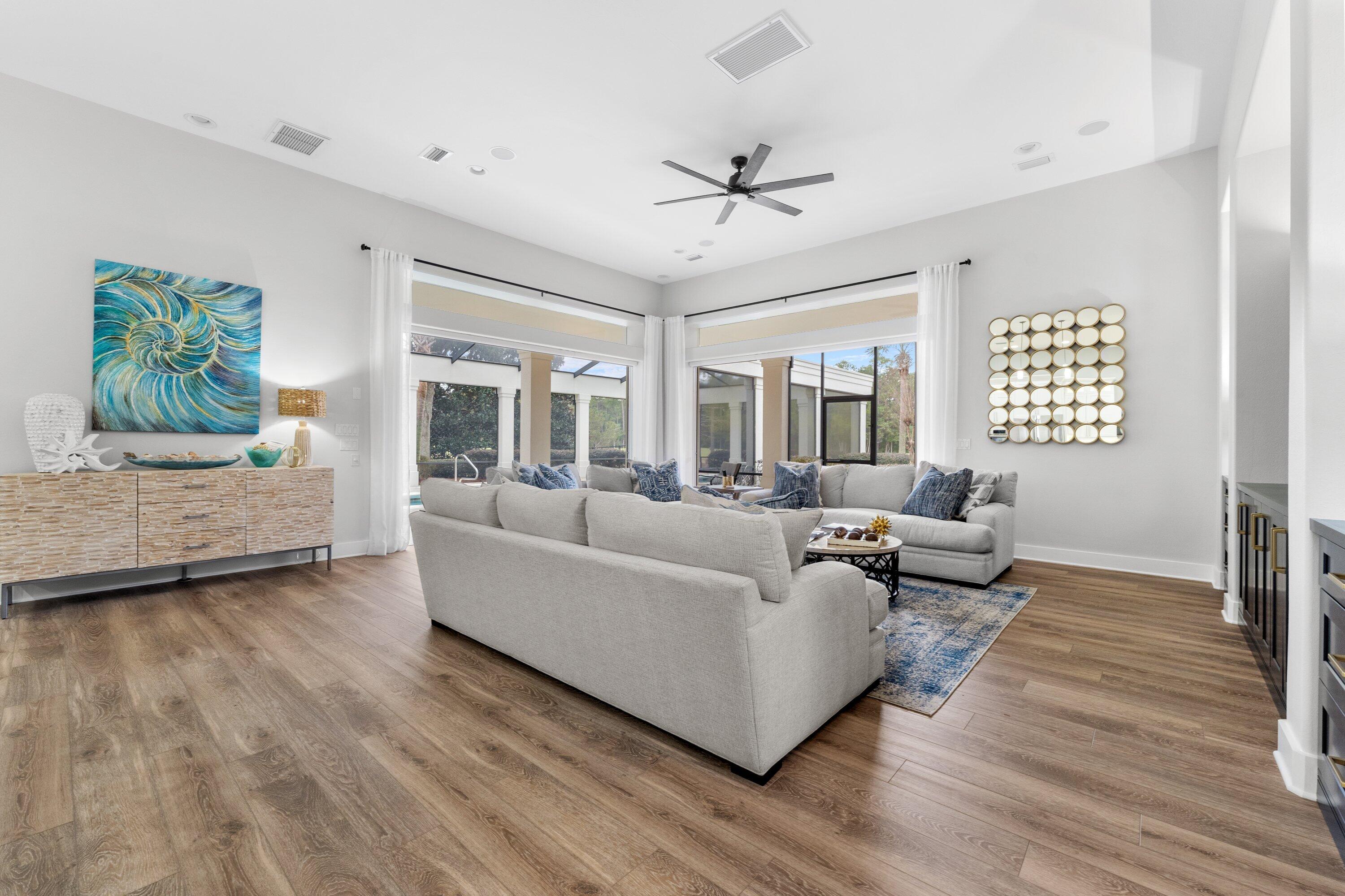 BURNT PINE - Residential