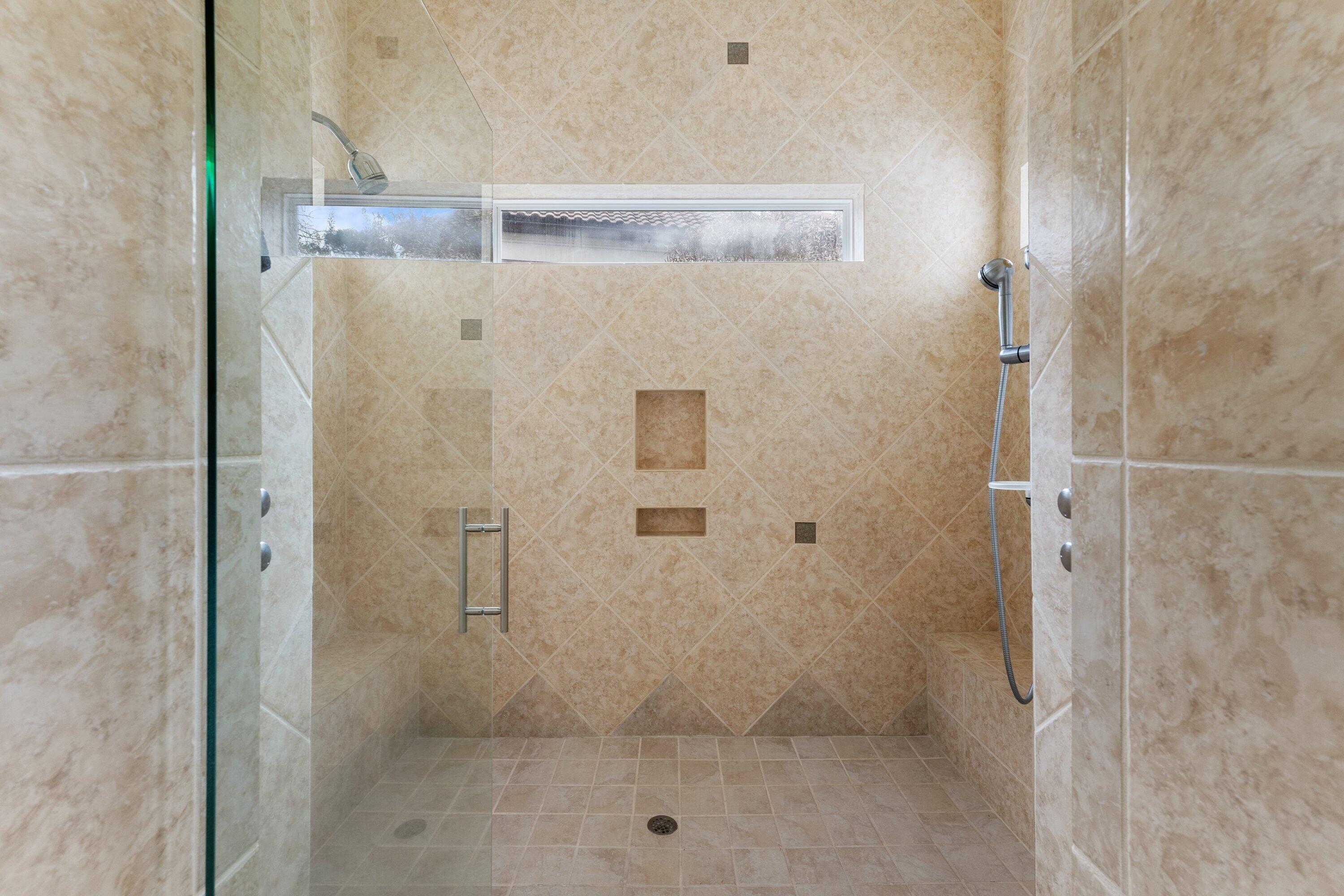 BURNT PINE - Residential