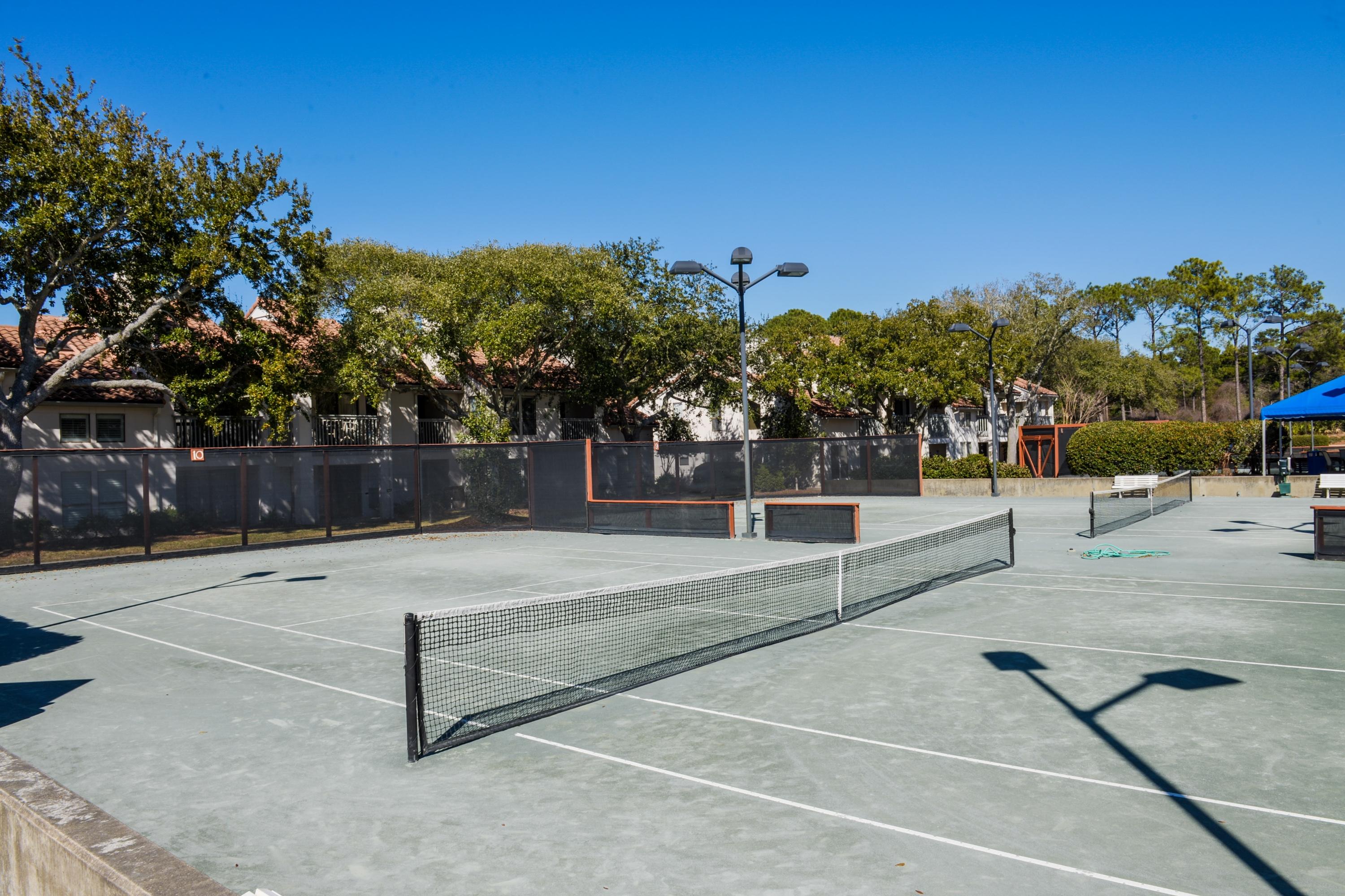 TOPS'L TENNIS VILLAGE - Residential