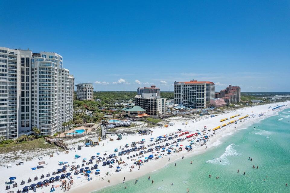 SANDESTIN ESTATES - Residential