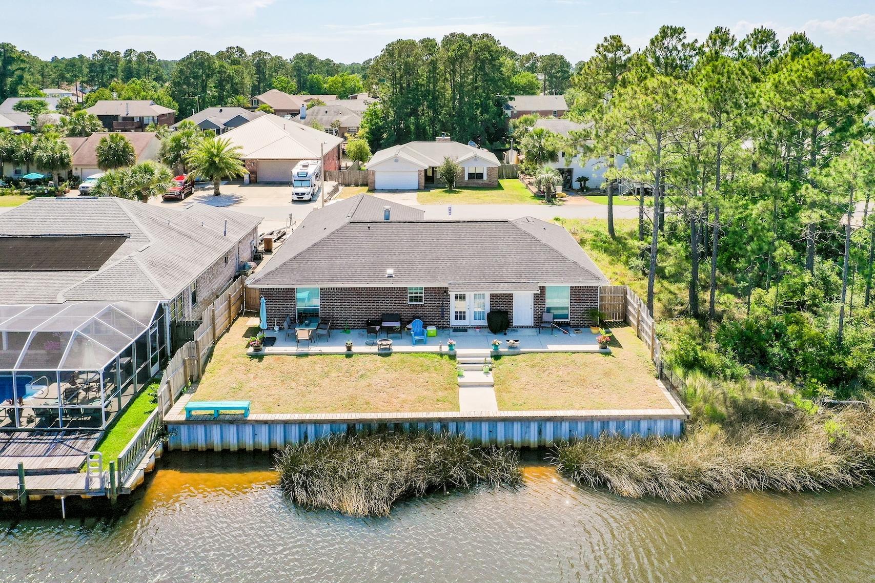 POLYNESIAN ISLANDS - Residential
