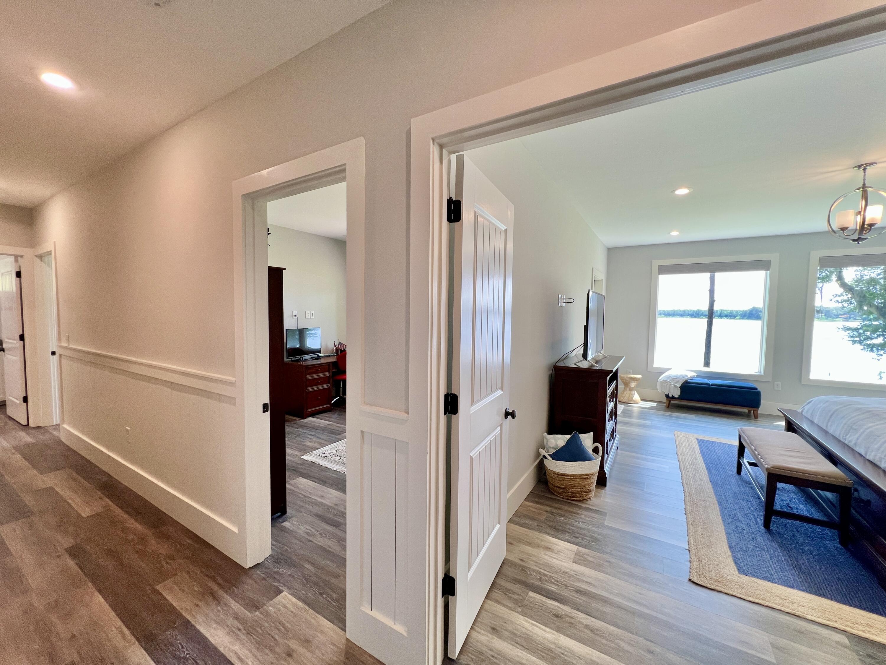 LAKE HOLLEY ESTATES - Residential
