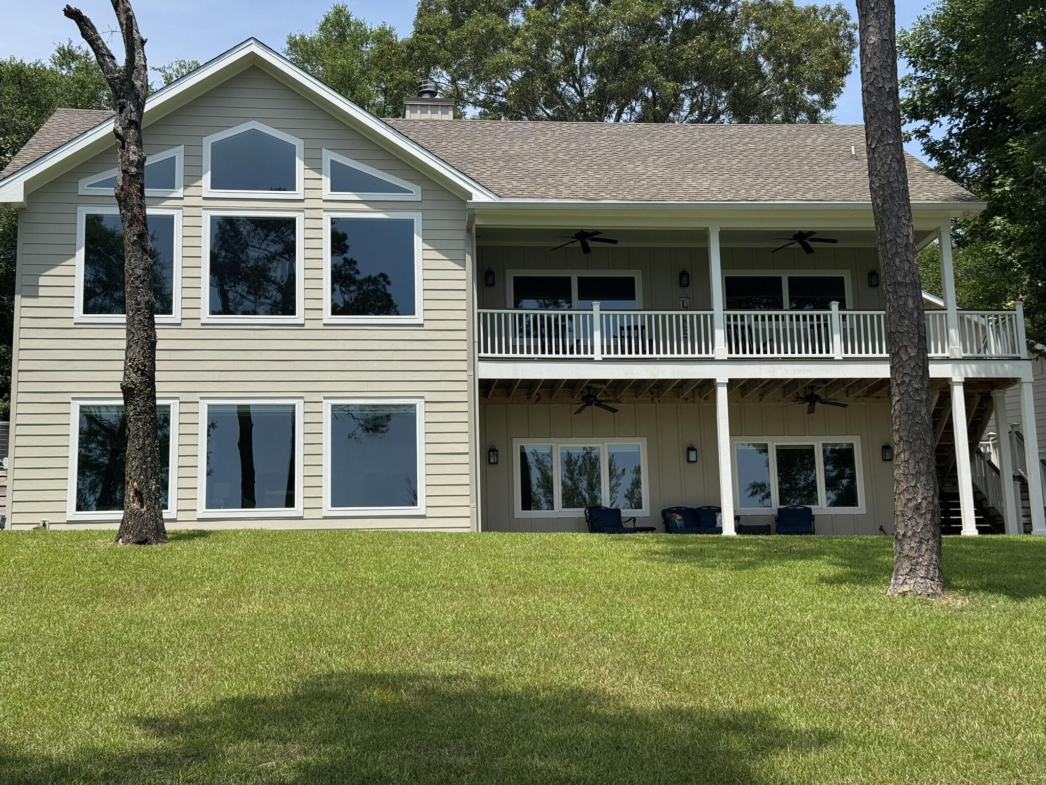 LAKE HOLLEY ESTATES - Residential