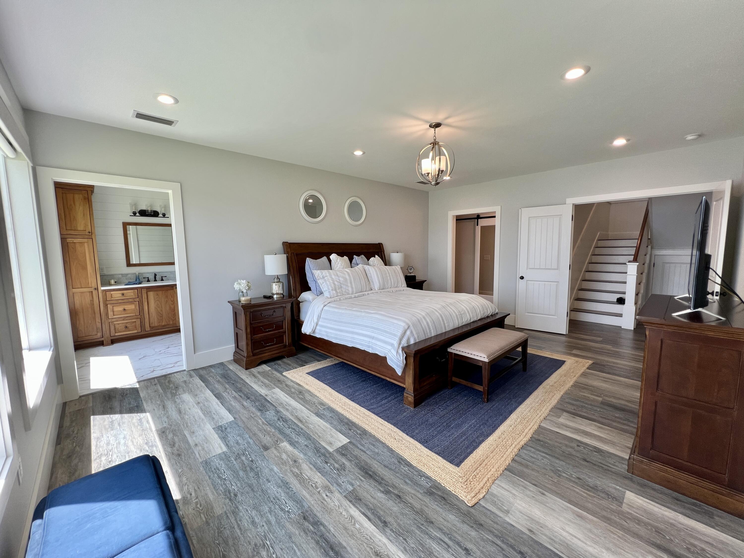 LAKE HOLLEY ESTATES - Residential