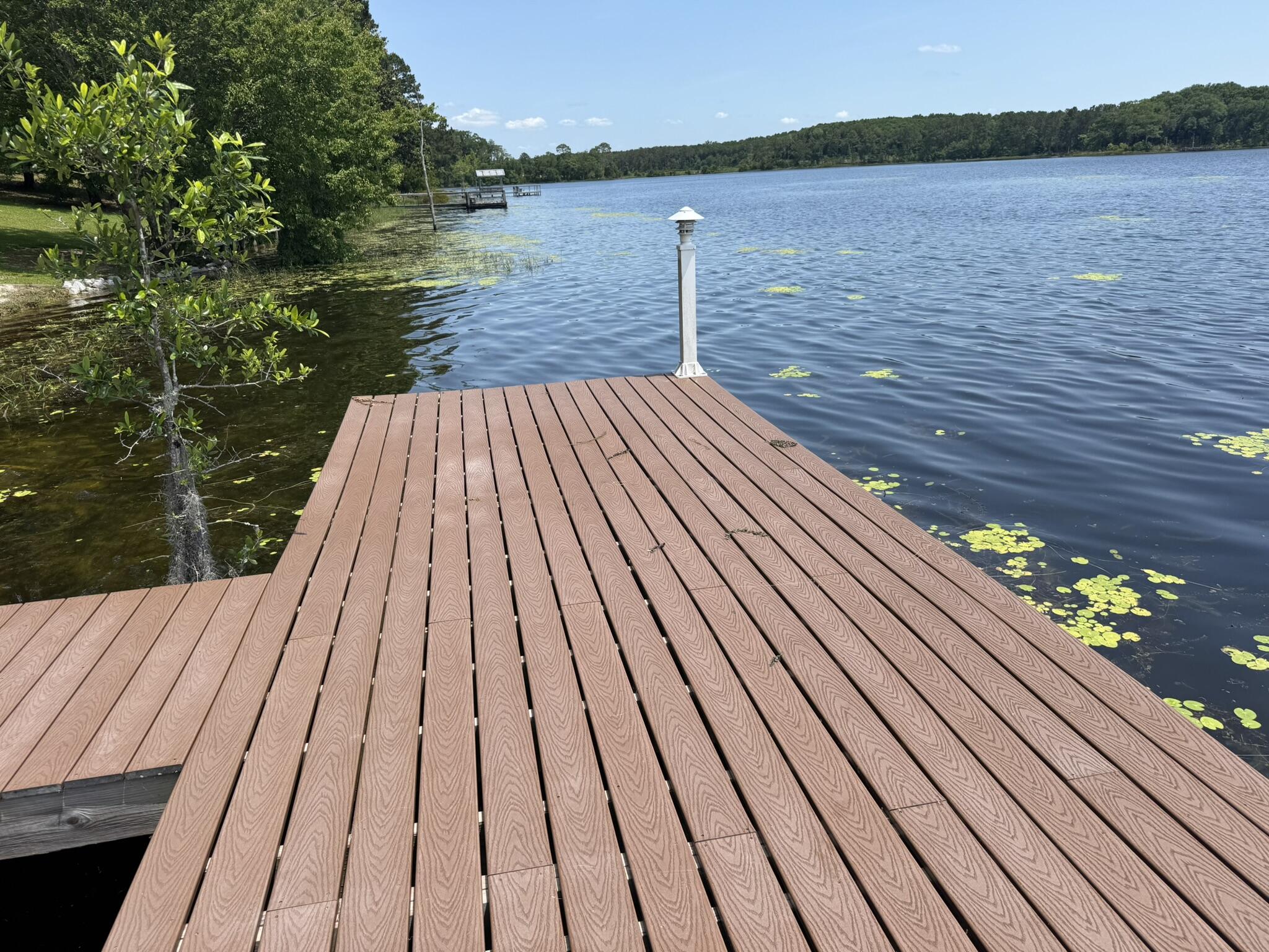 LAKE HOLLEY ESTATES - Residential