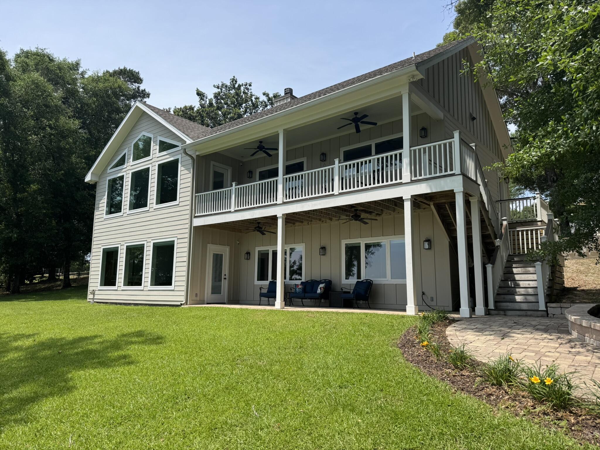 LAKE HOLLEY ESTATES - Residential