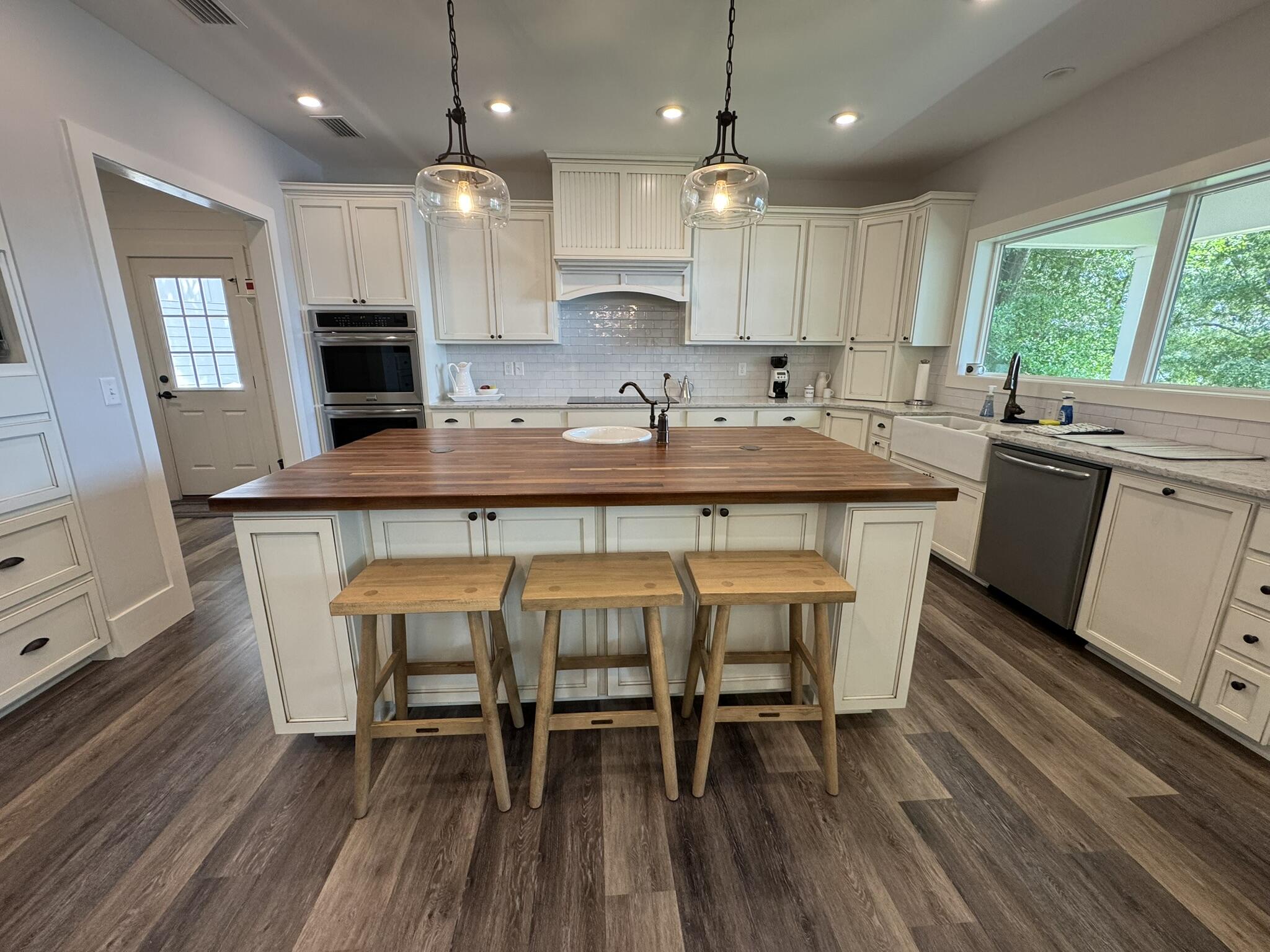 LAKE HOLLEY ESTATES - Residential