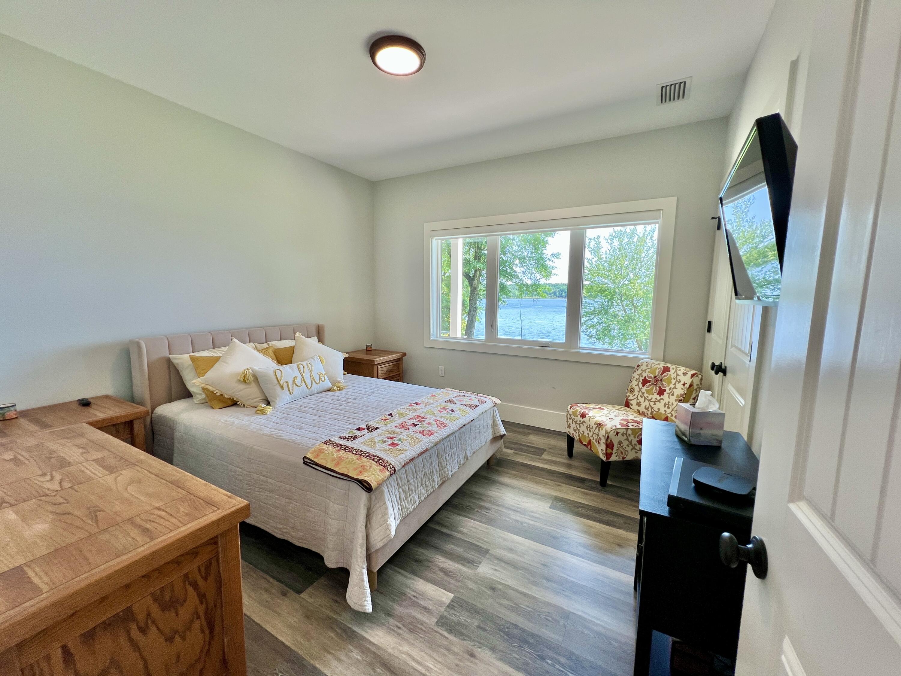 LAKE HOLLEY ESTATES - Residential