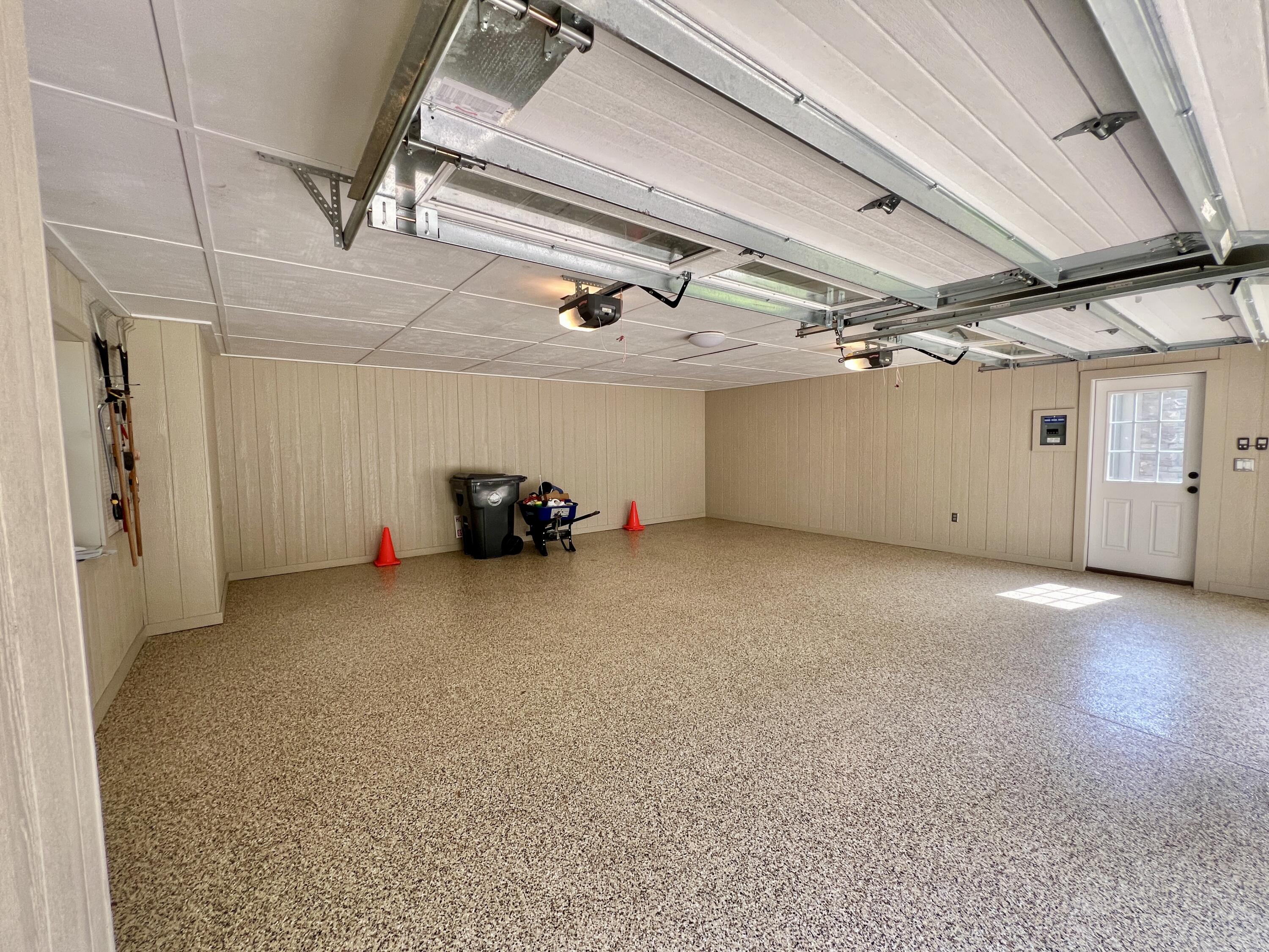 LAKE HOLLEY ESTATES - Residential