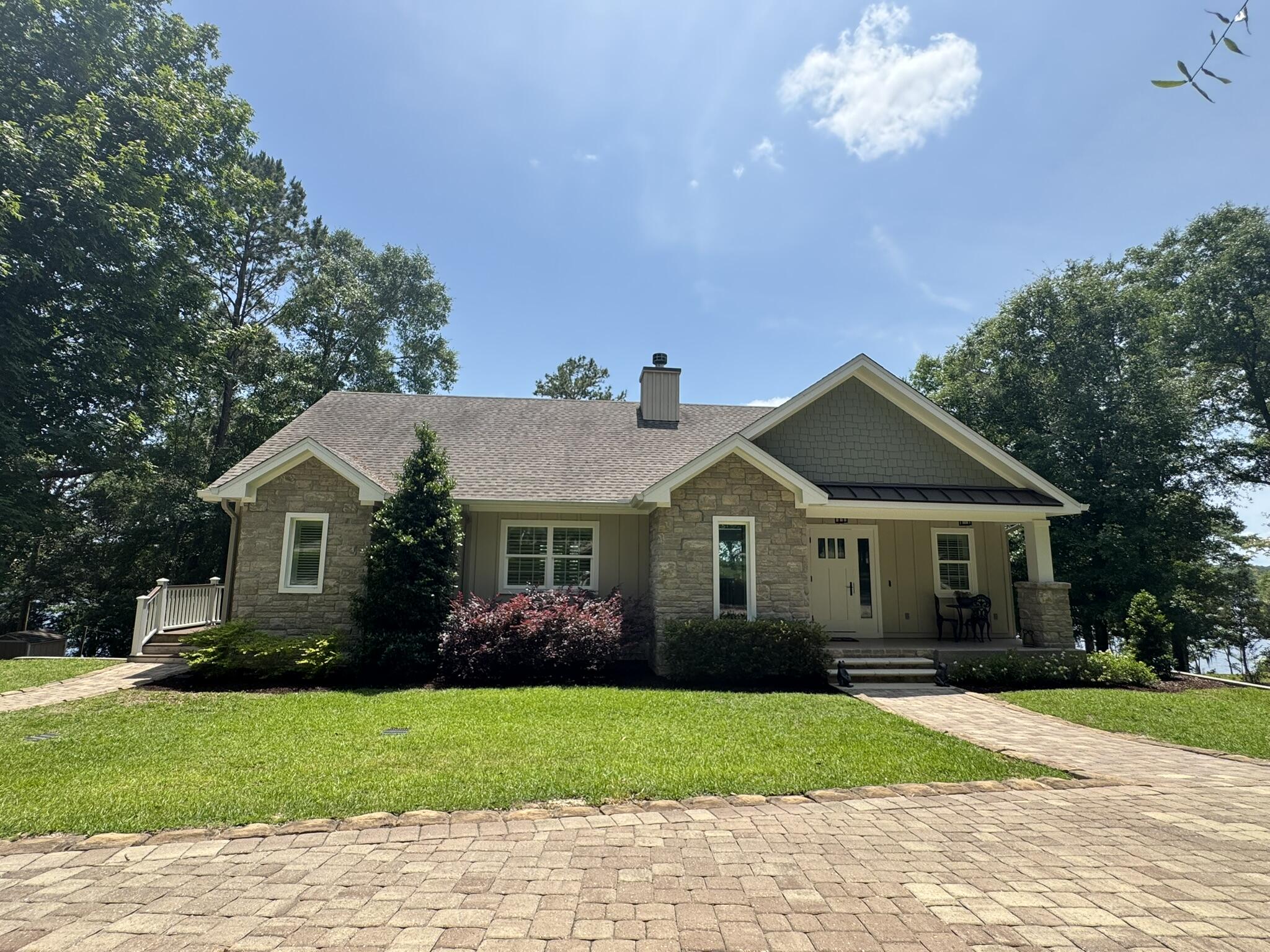 LAKE HOLLEY ESTATES - Residential