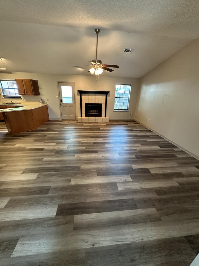 EAST BAY RIVER ESTATES 2ND ADDN - Residential Lease