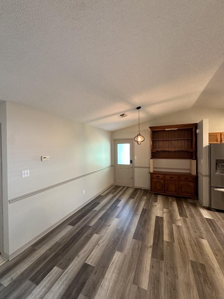 EAST BAY RIVER ESTATES 2ND ADDN - Residential Lease