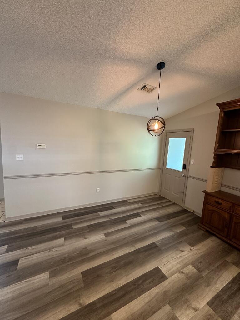 EAST BAY RIVER ESTATES 2ND ADDN - Residential Lease