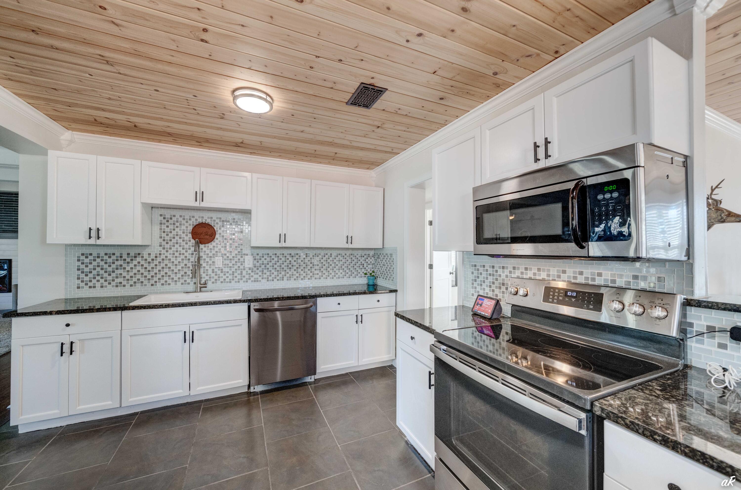 SUDDUTH POINT - Residential