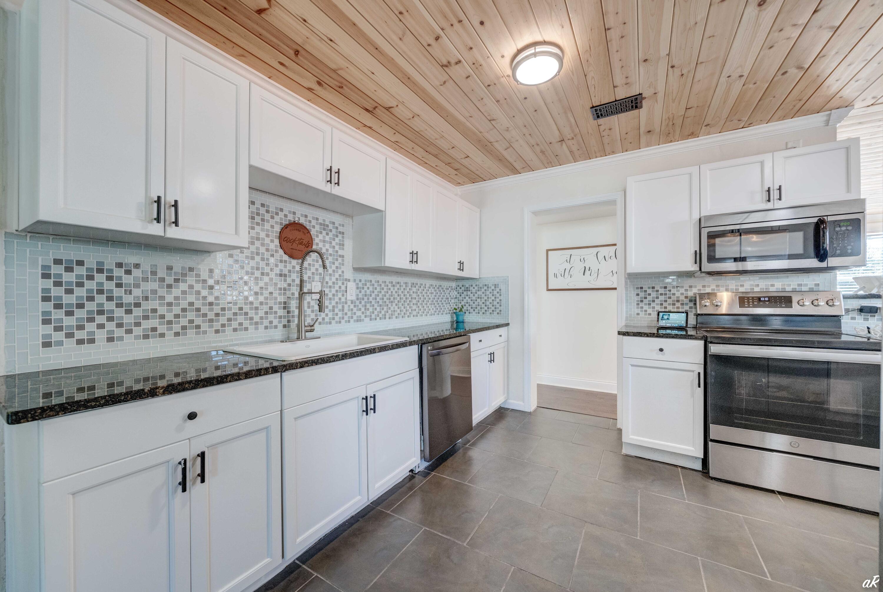 SUDDUTH POINT - Residential