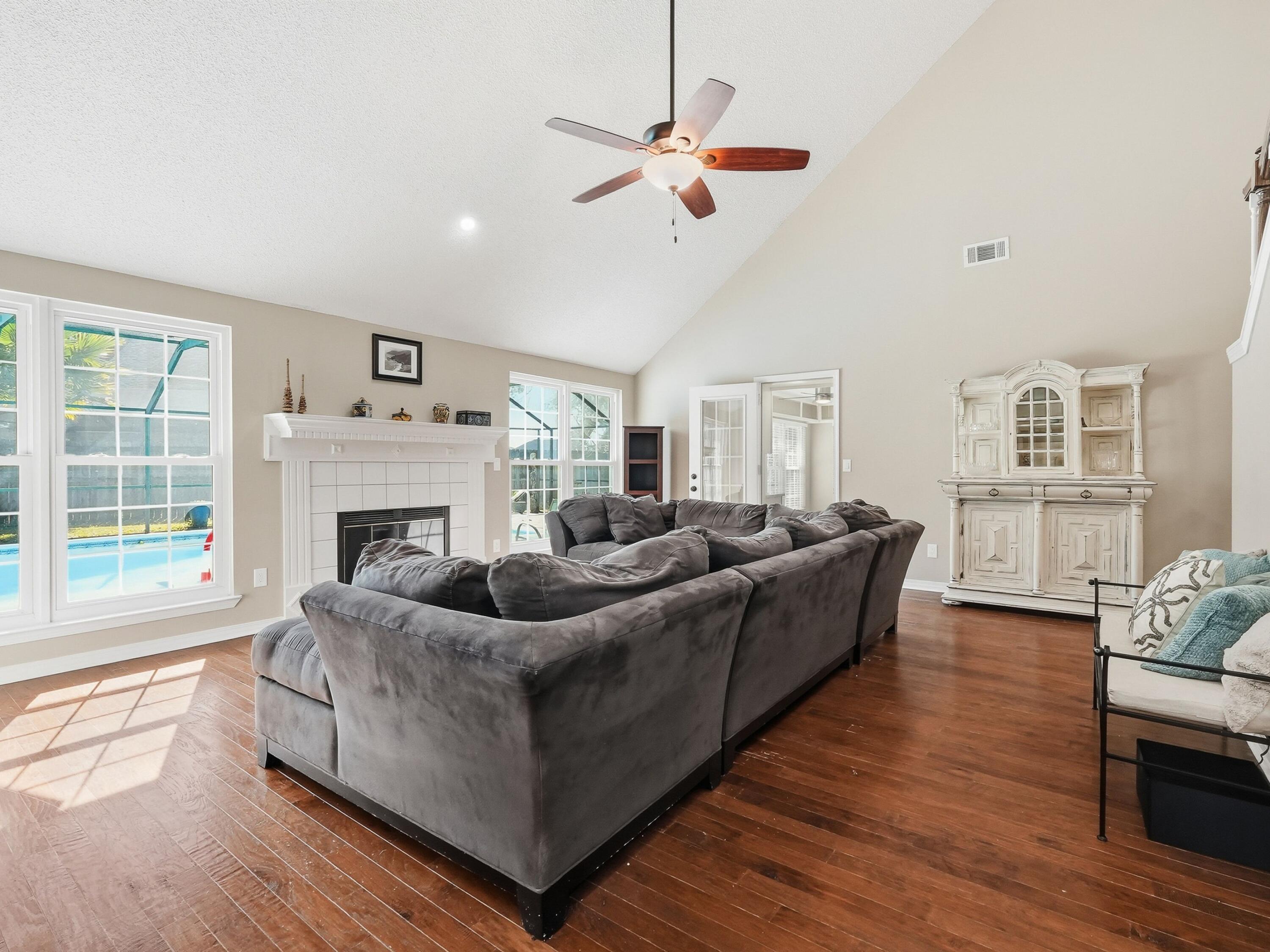 INDIAN SHORES PH 1 - Residential