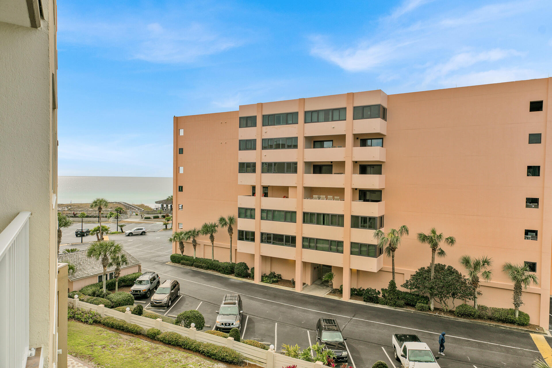 ISLANDER CONDO PH 2 - Residential