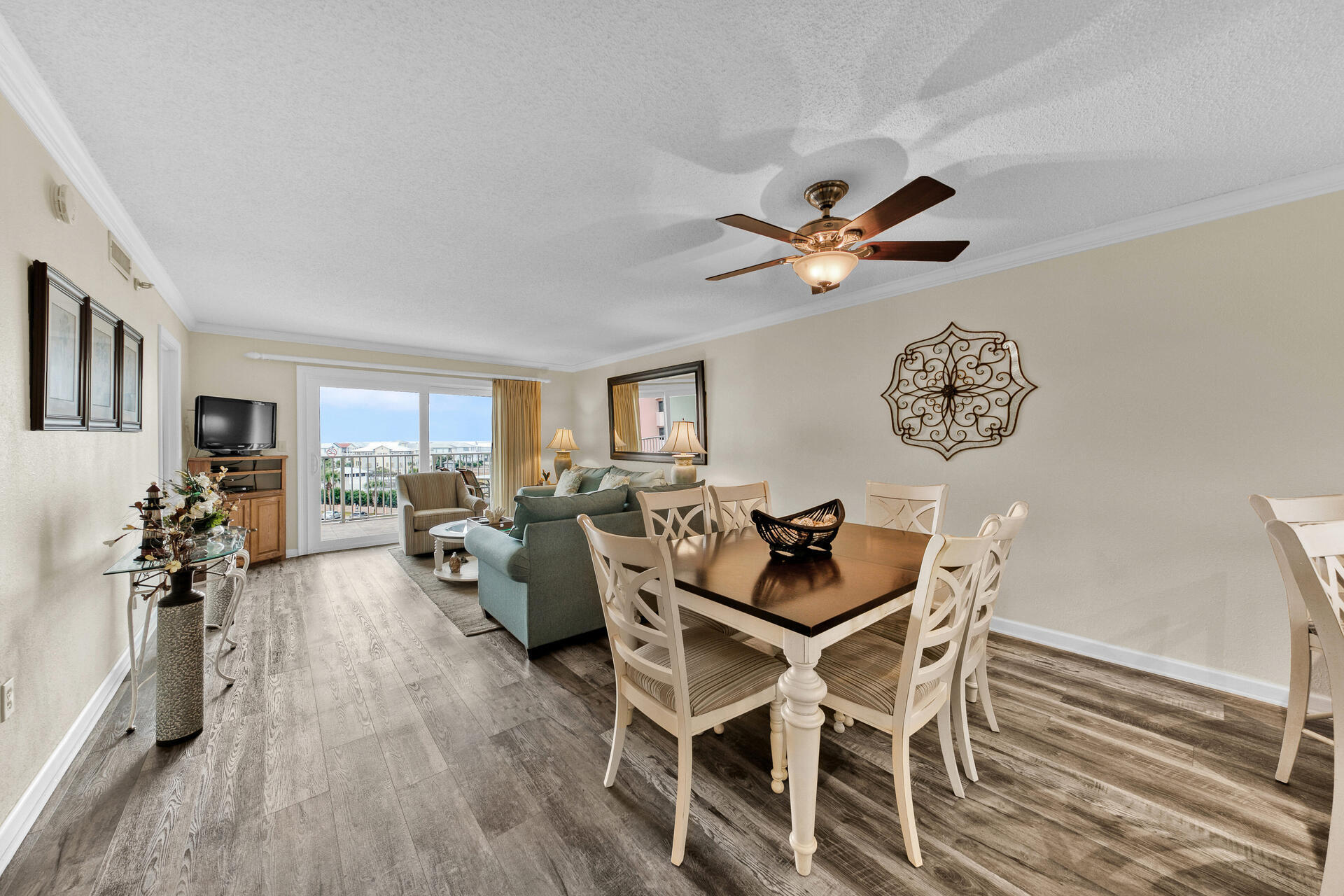 ISLANDER CONDO PH 2 - Residential