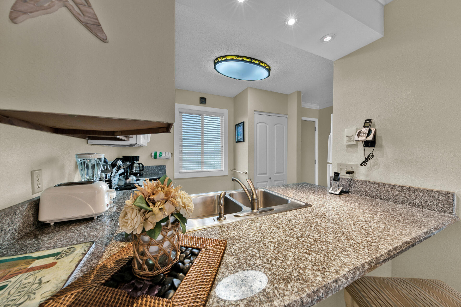 ISLANDER CONDO PH 2 - Residential