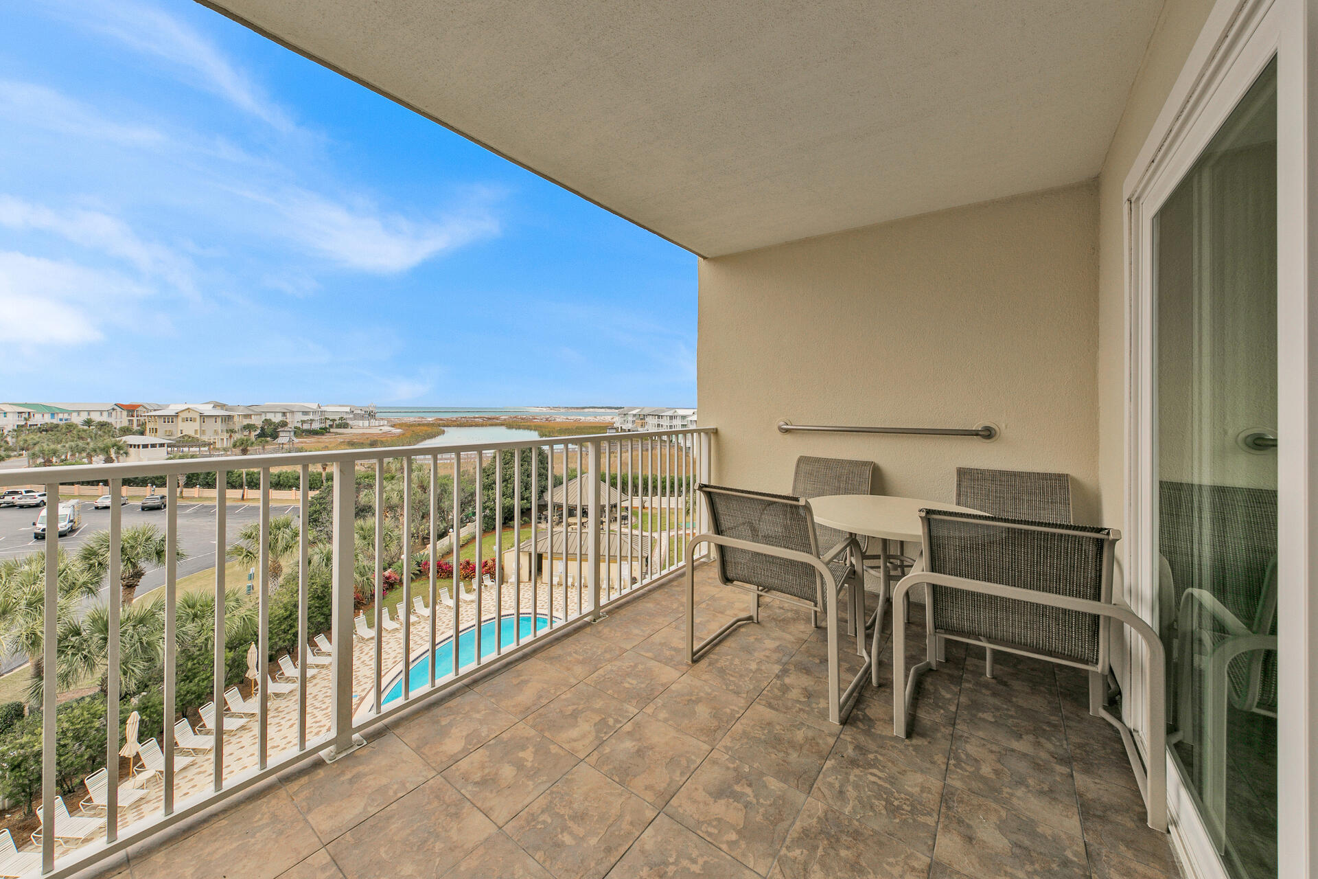 ISLANDER CONDO PH 2 - Residential