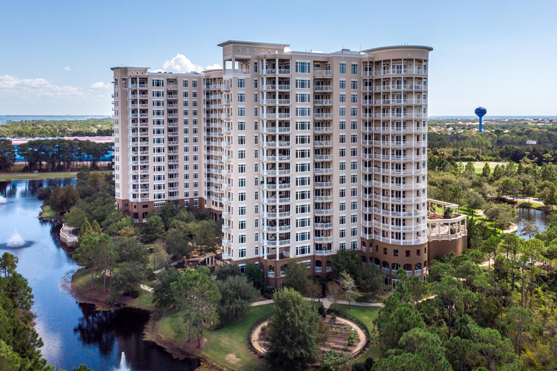 ONE WATER PLACE AT KELLY PLANTATION - Residential