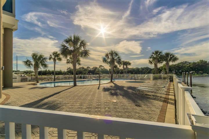 MARINA LANDING - Residential