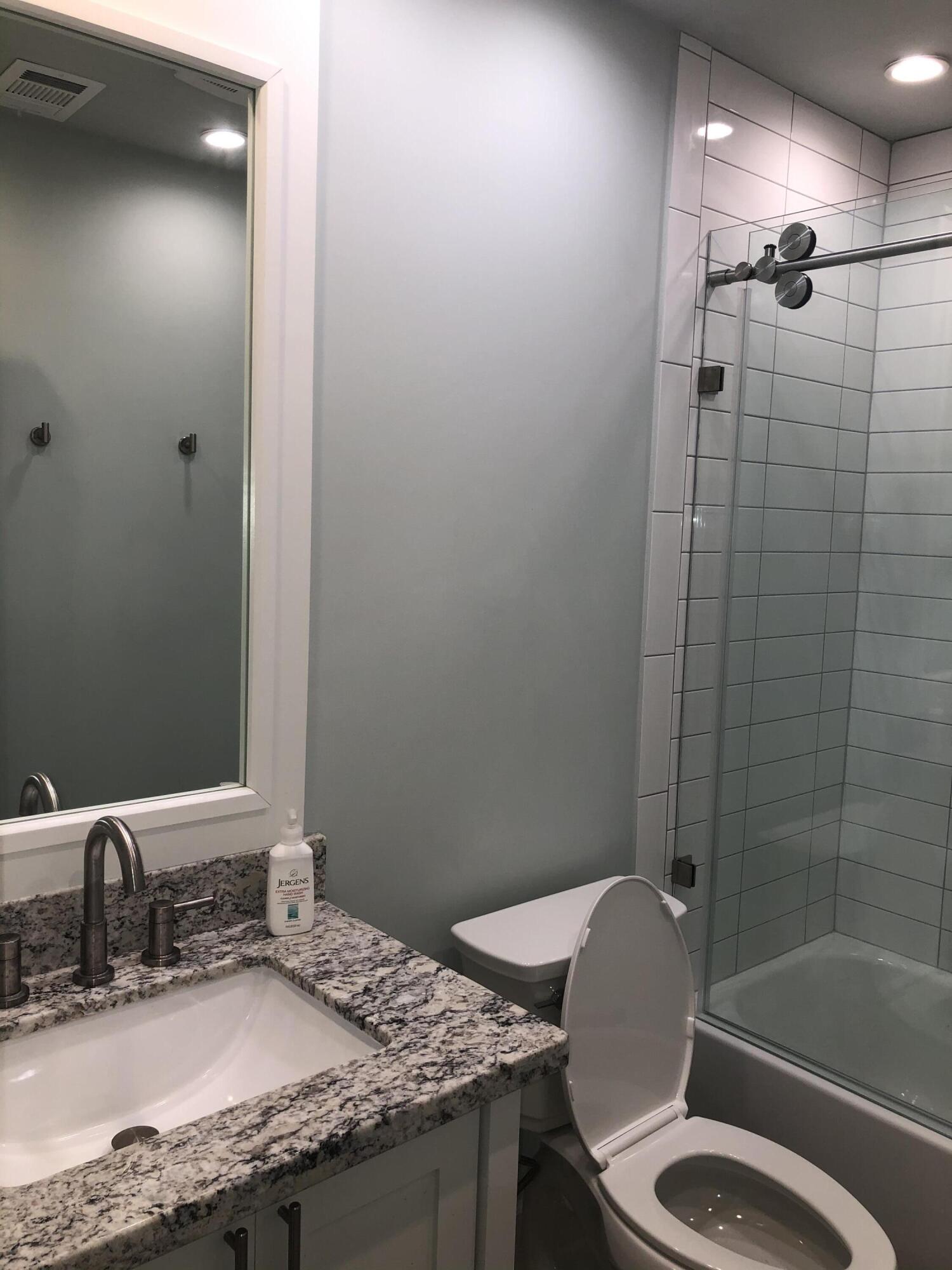 GULF SHORE MANOR - Residential