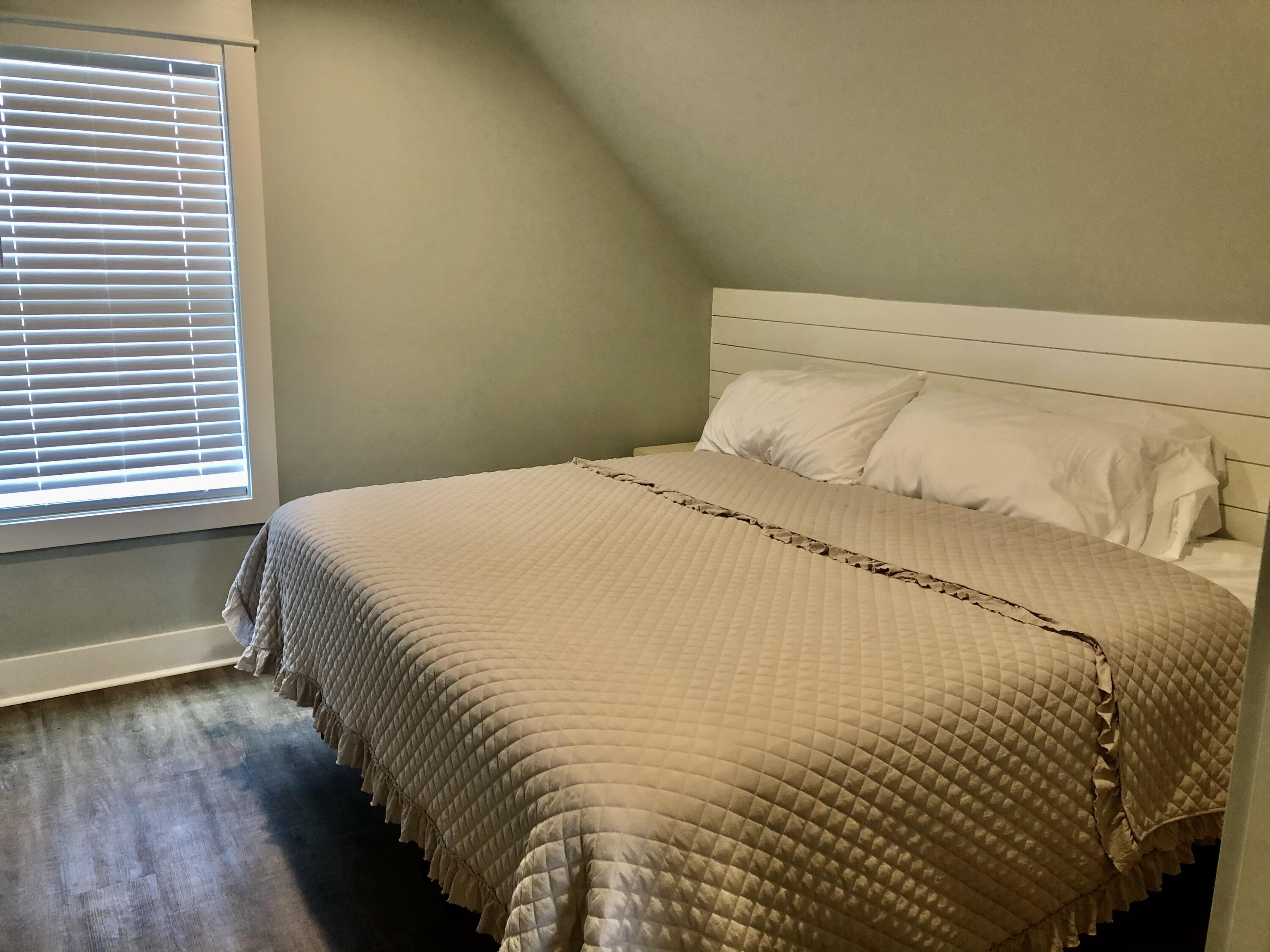 GULF SHORE MANOR - Residential