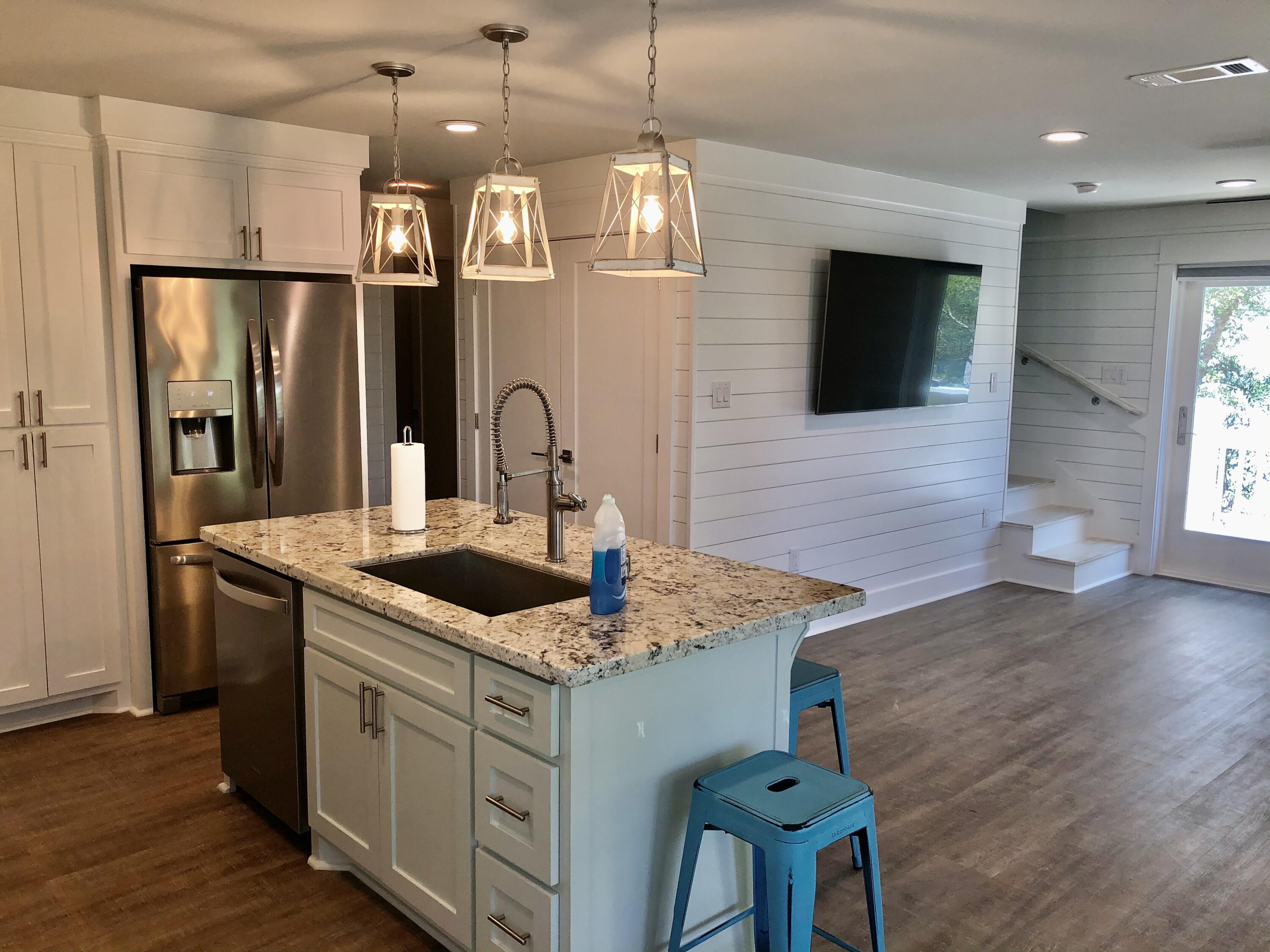 GULF SHORE MANOR - Residential