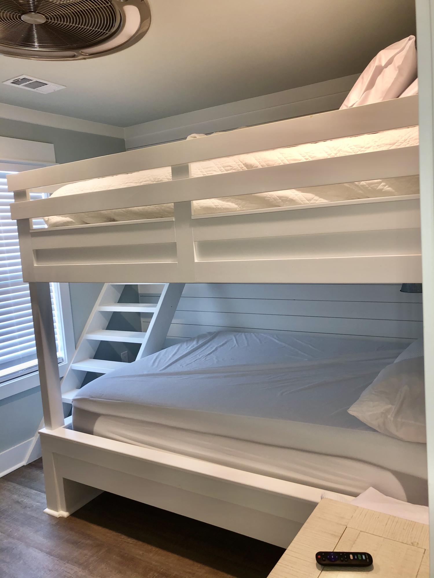 GULF SHORE MANOR - Residential