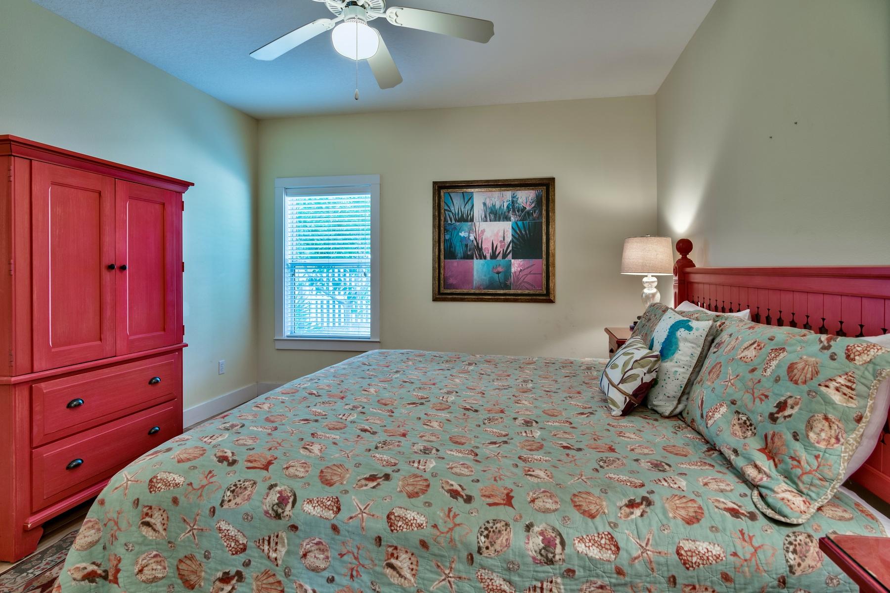 Cottage Retreat AKA Beach Retreat - Residential