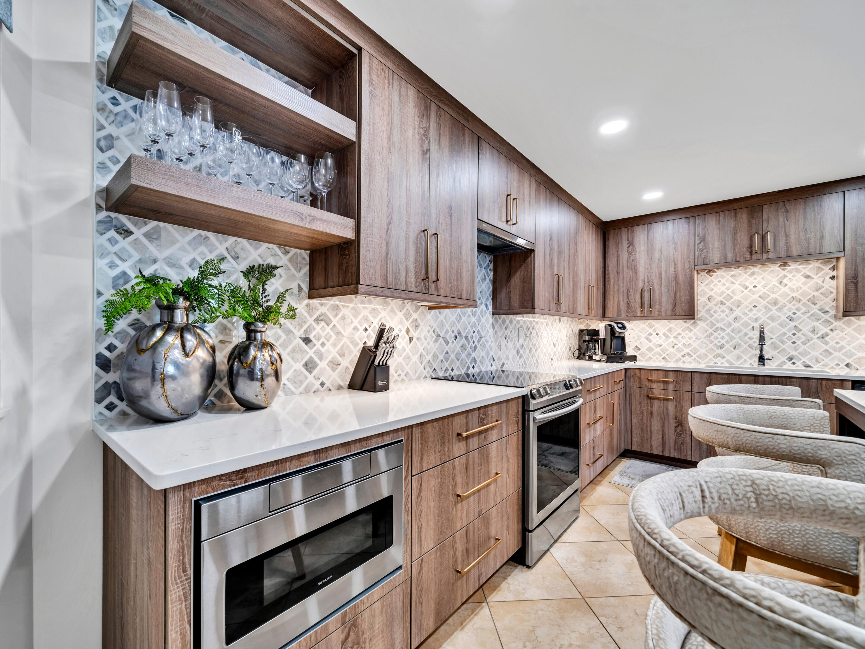 BEACHSIDE TWO - Residential