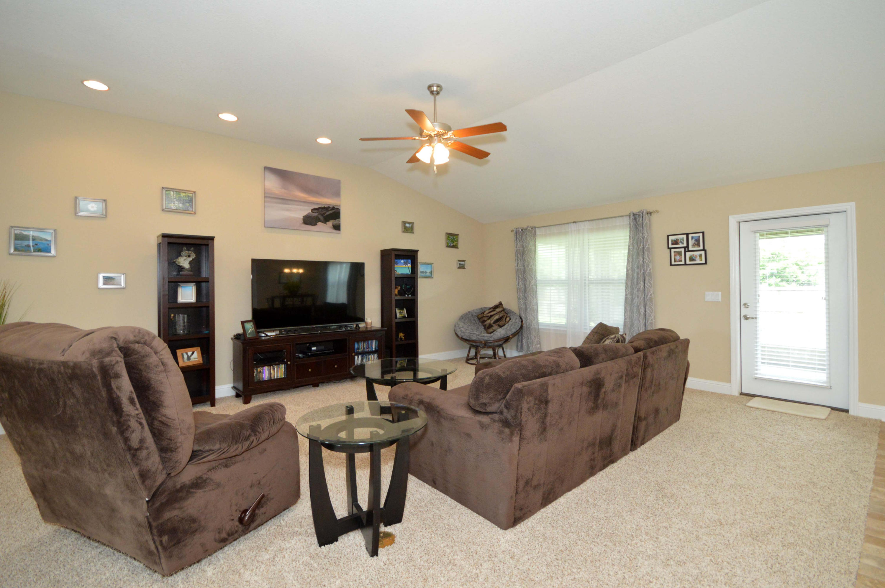 THE MEADOWS - Residential