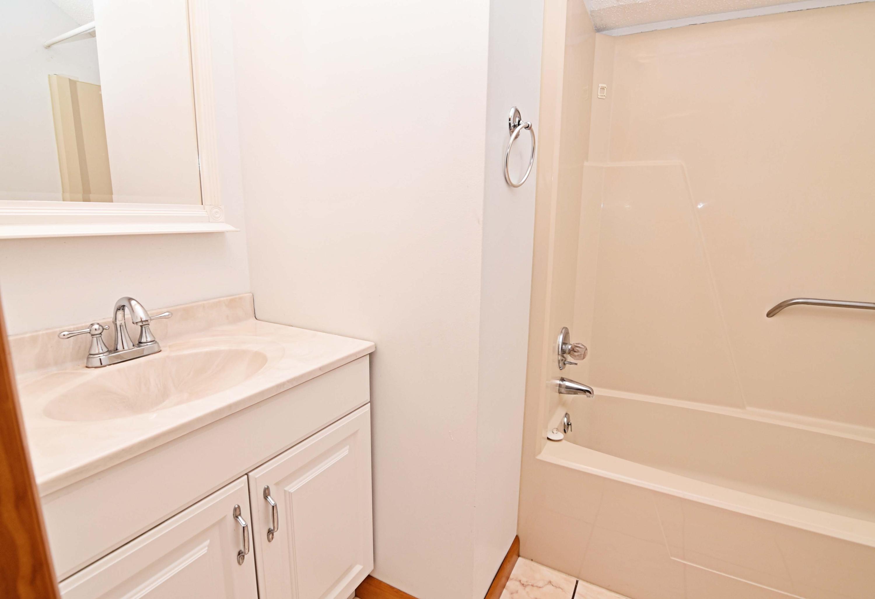 LAKE SHARON ESTATES - Residential