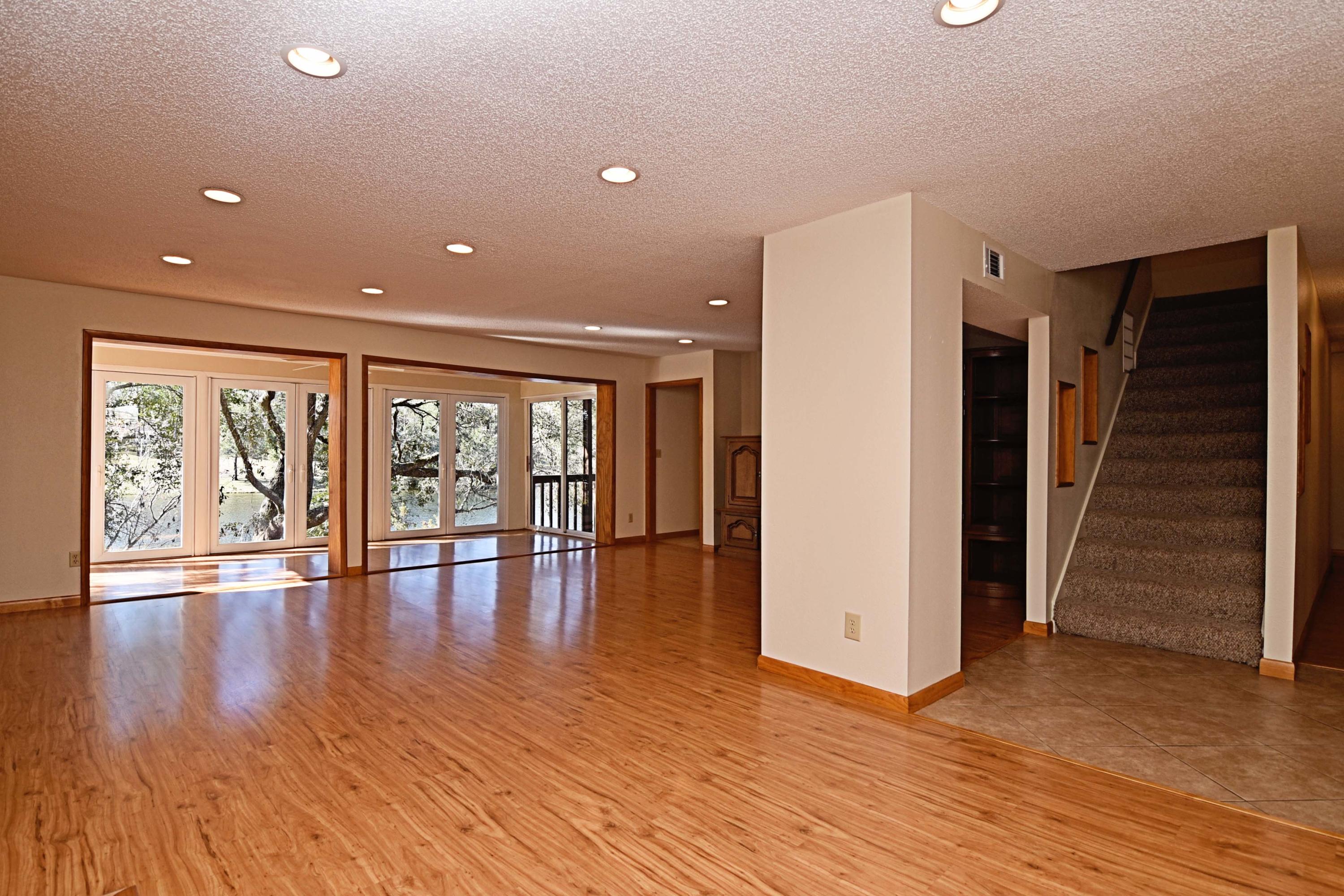 LAKE SHARON ESTATES - Residential