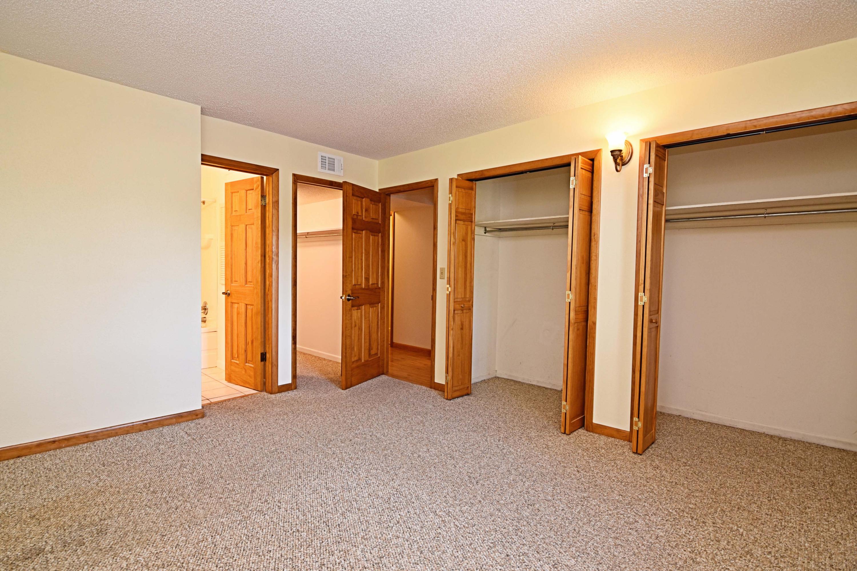 LAKE SHARON ESTATES - Residential