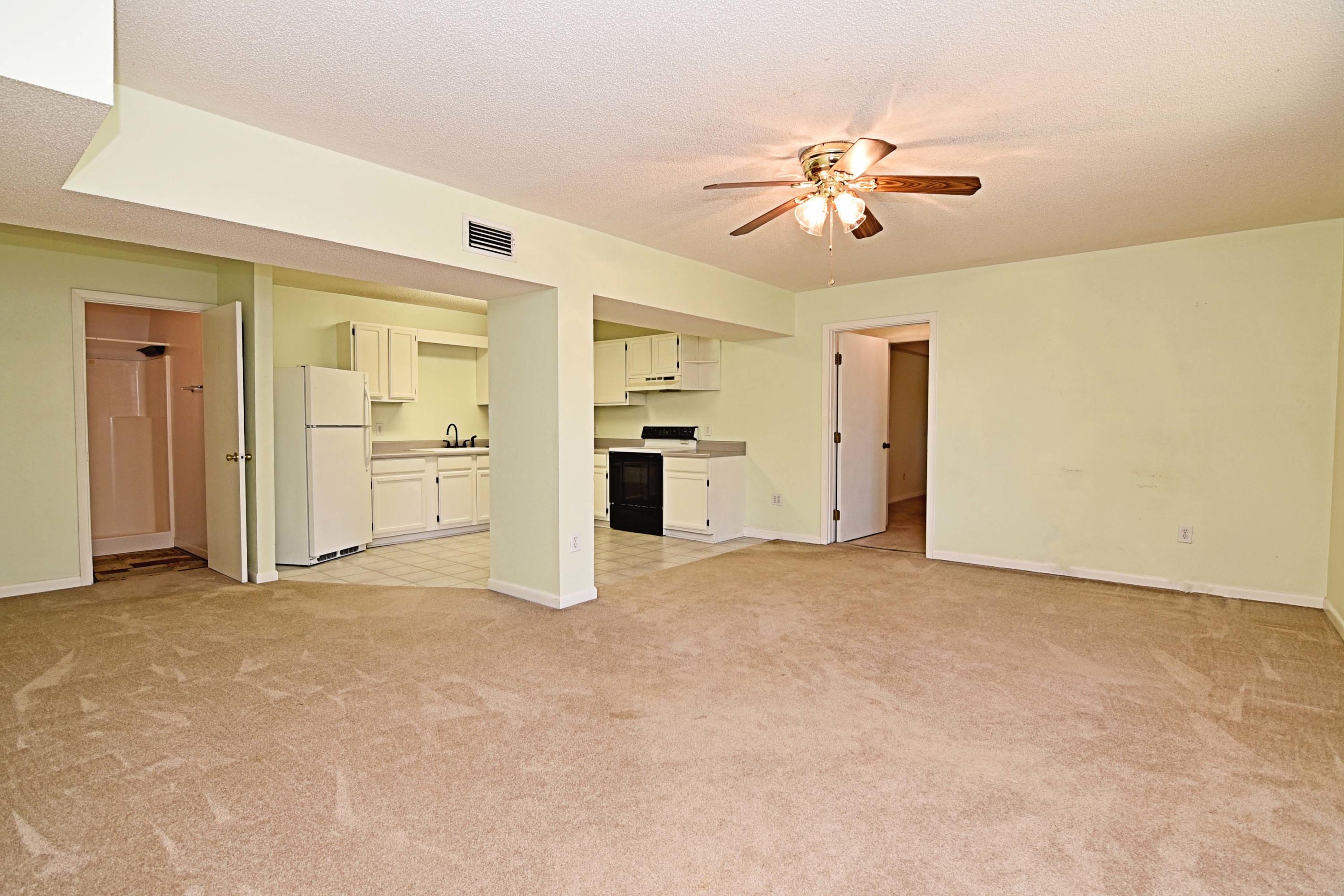 LAKE SHARON ESTATES - Residential