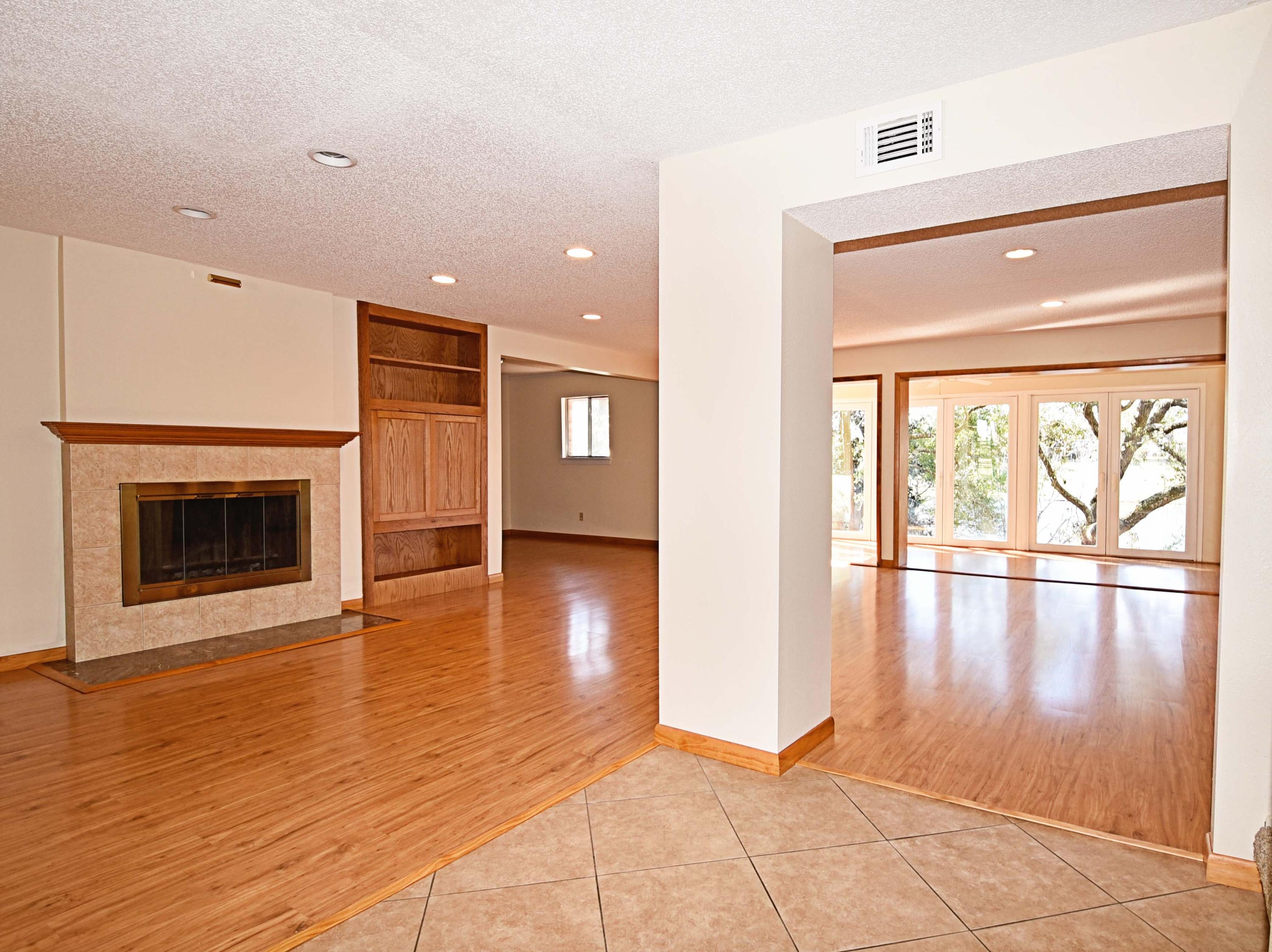 LAKE SHARON ESTATES - Residential