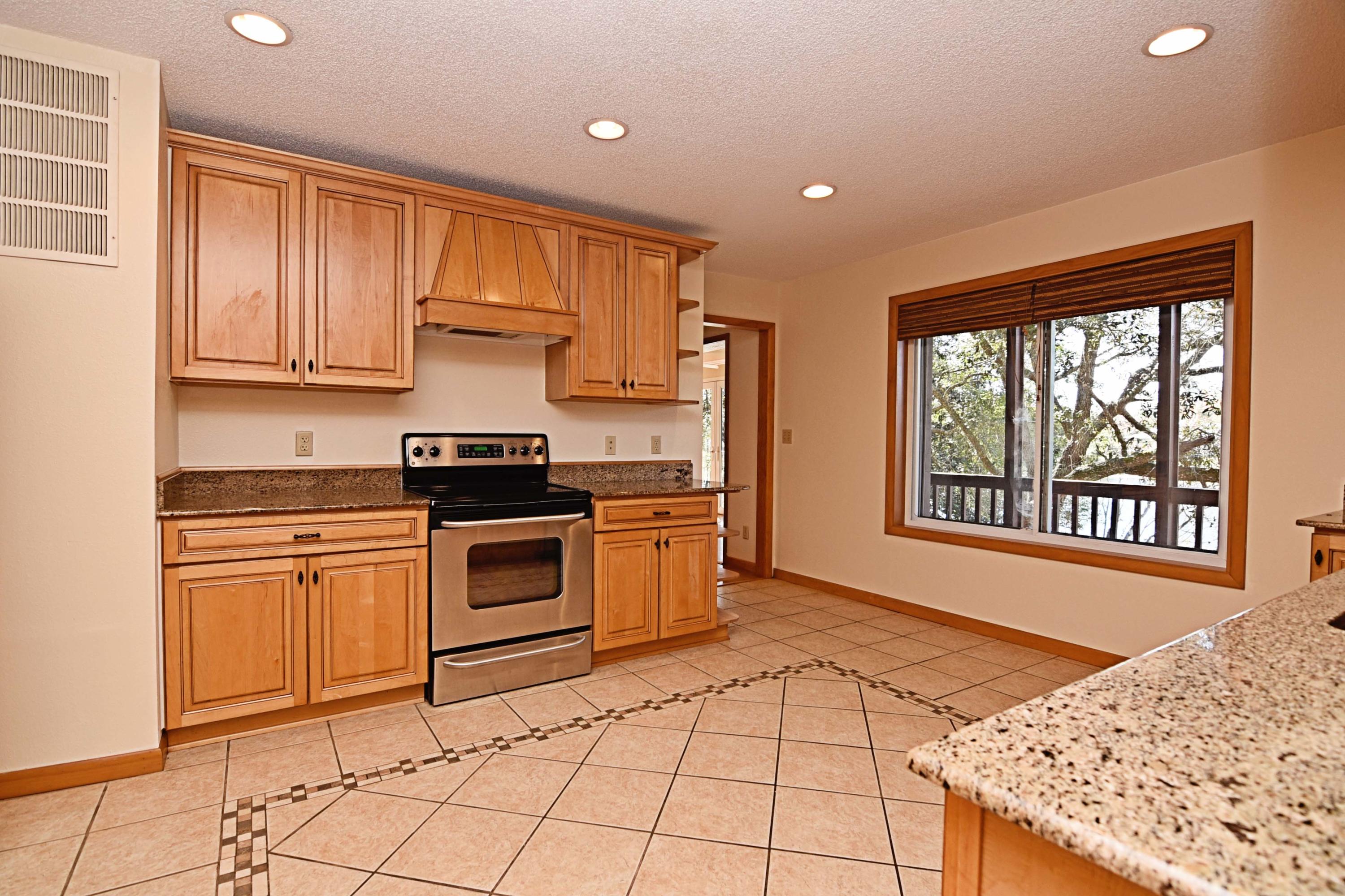 LAKE SHARON ESTATES - Residential