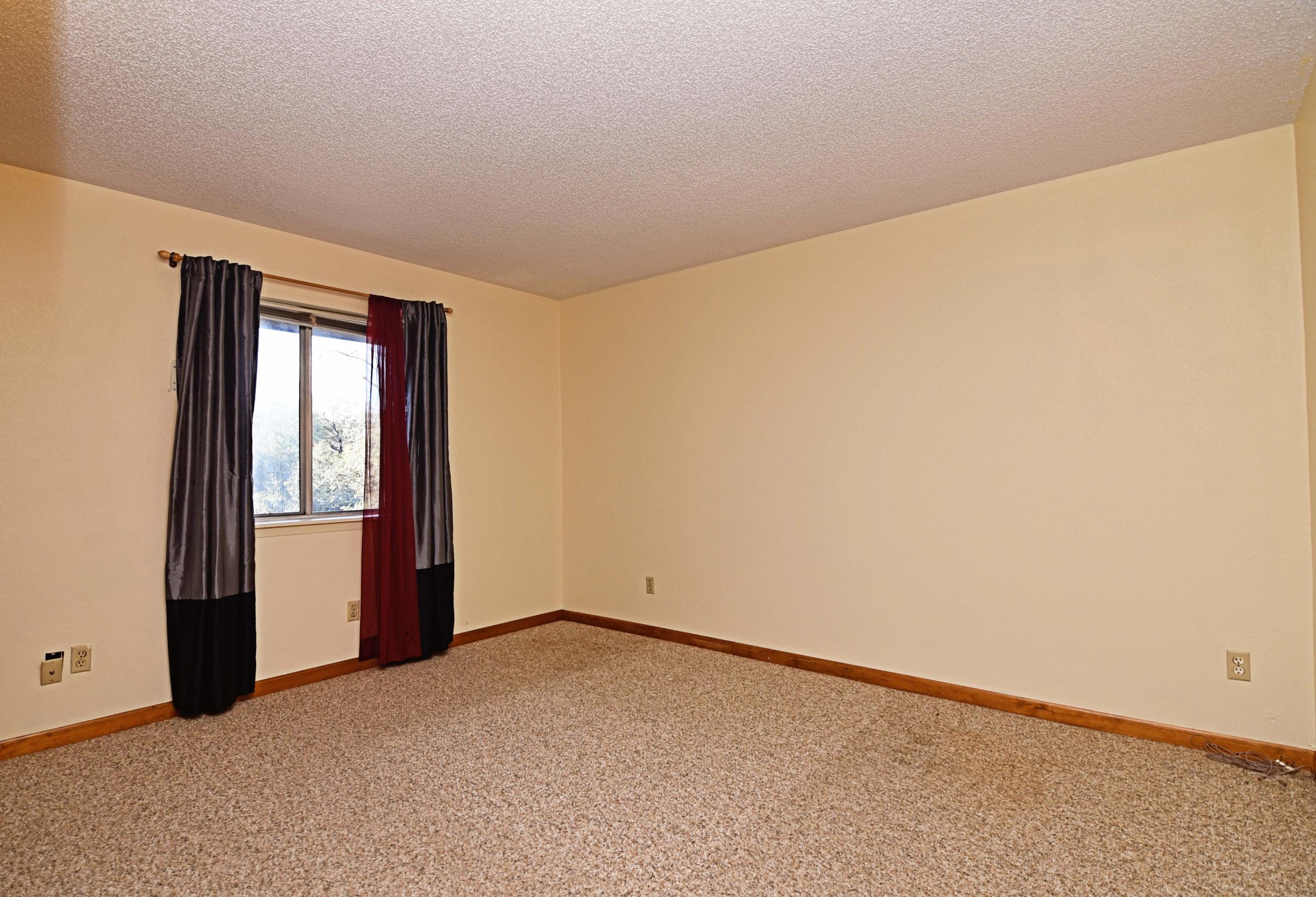 LAKE SHARON ESTATES - Residential