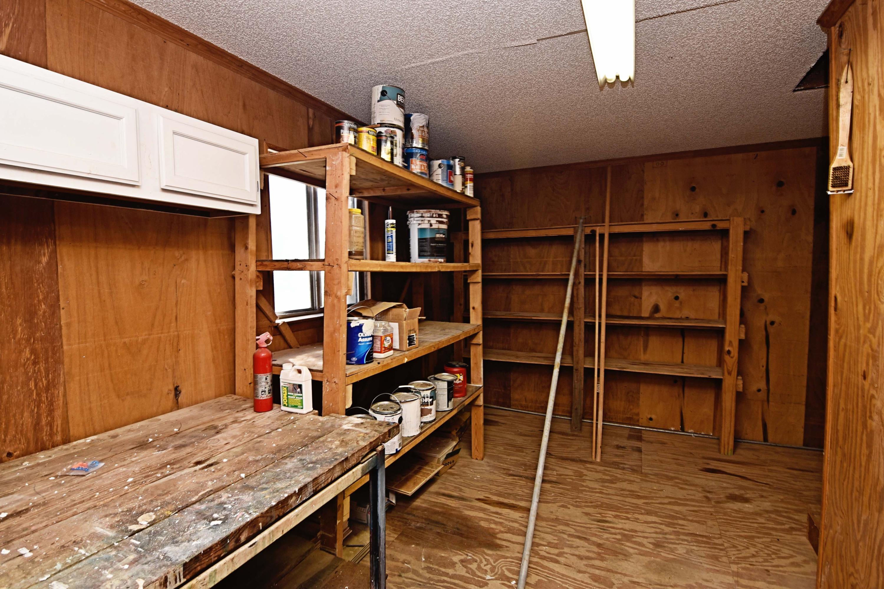 LAKE SHARON ESTATES - Residential