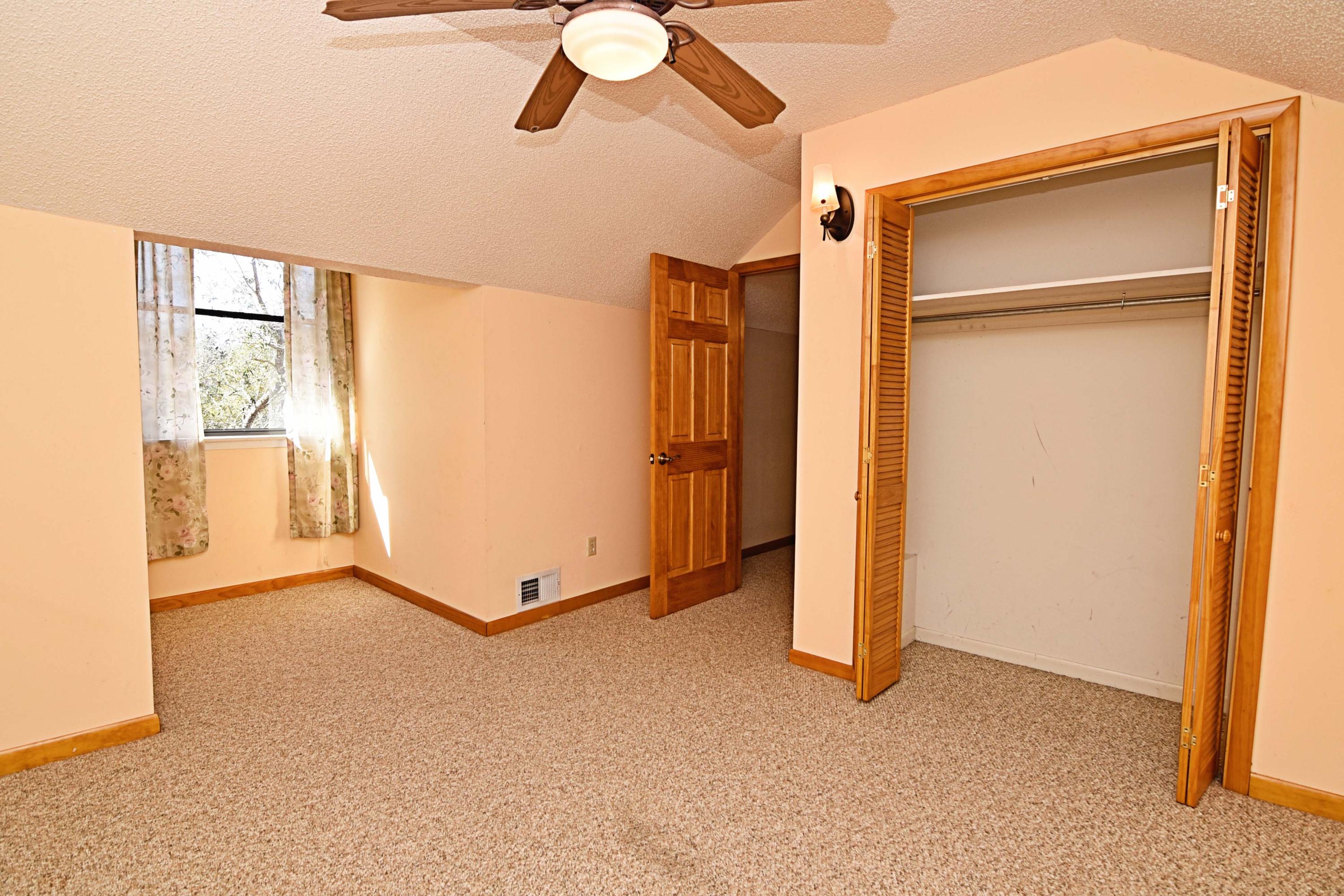 LAKE SHARON ESTATES - Residential