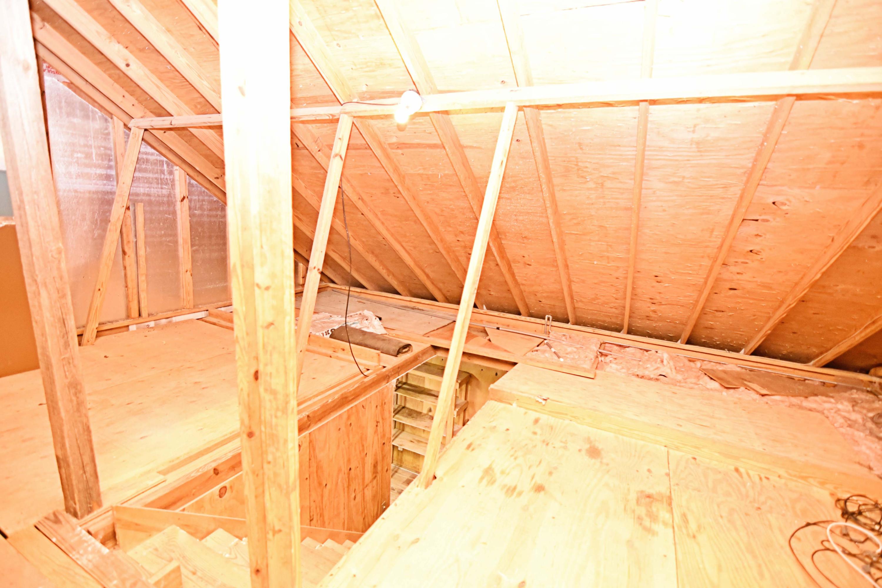 LAKE SHARON ESTATES - Residential