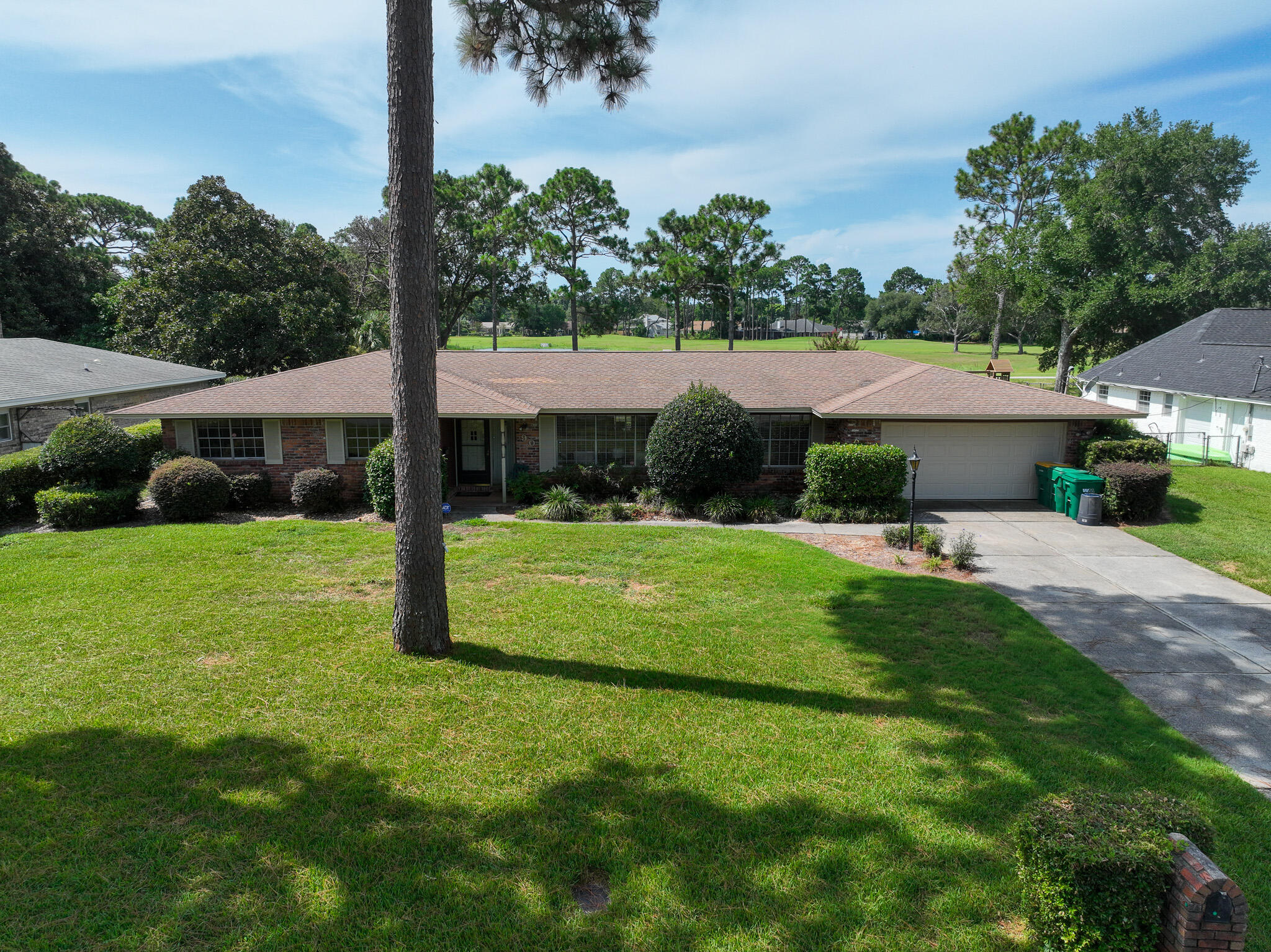 LAKE LORRAINE ESTATES - Residential