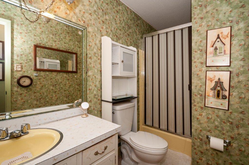 LAKE LORRAINE ESTATES - Residential