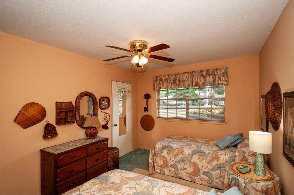 LAKE LORRAINE ESTATES - Residential