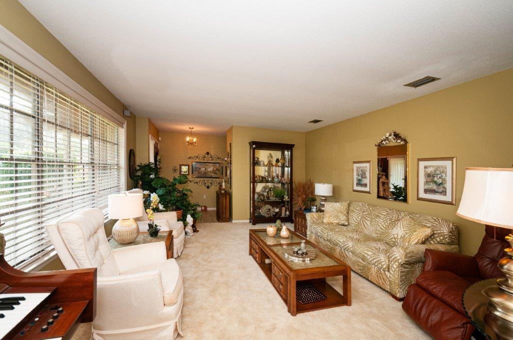 LAKE LORRAINE ESTATES - Residential