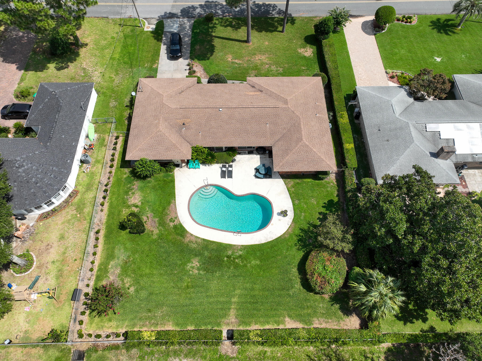 LAKE LORRAINE ESTATES - Residential