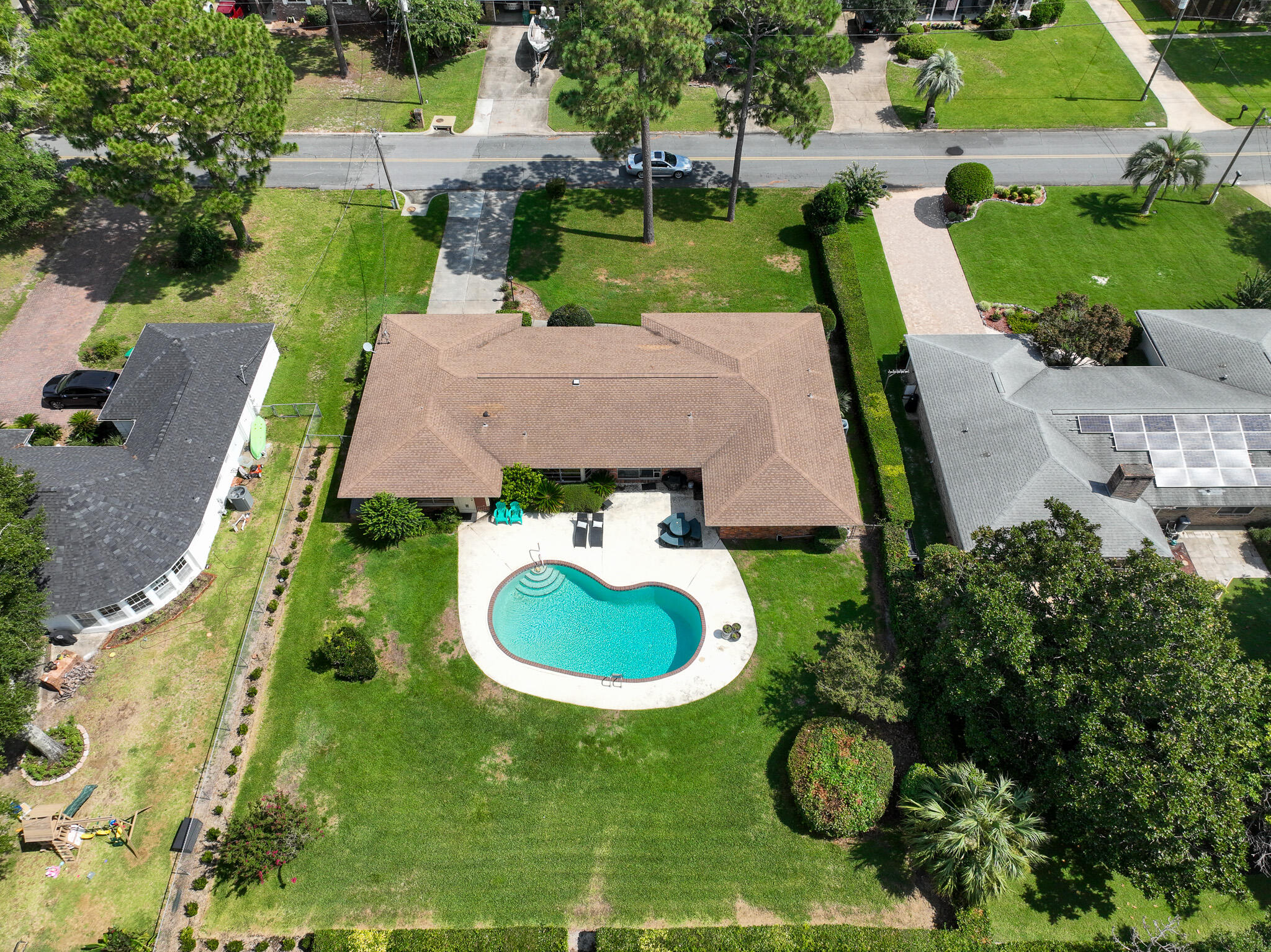 LAKE LORRAINE ESTATES - Residential