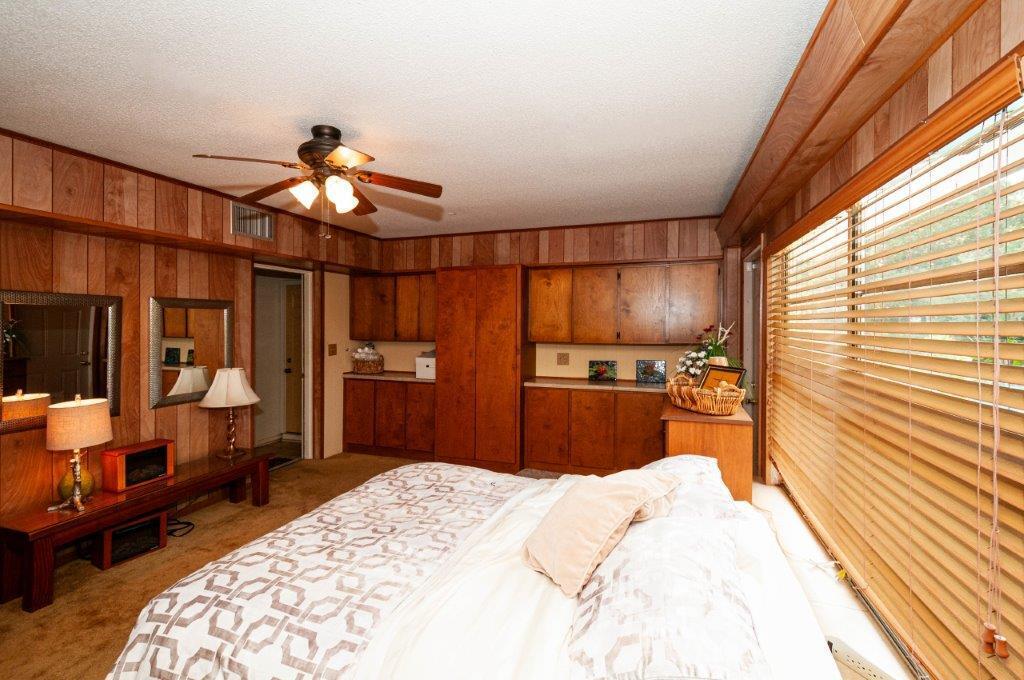 LAKE LORRAINE ESTATES - Residential